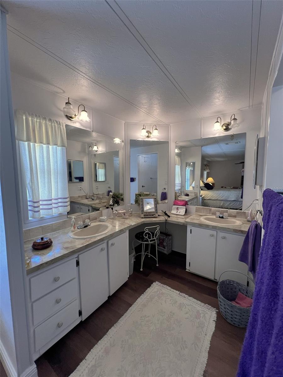 Image 33 of 41 For 2055 Floral Avenue 296