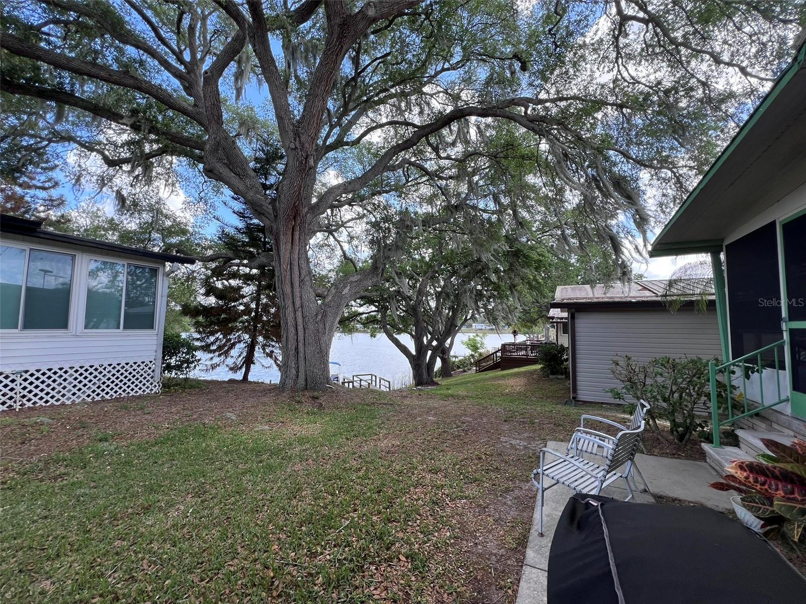 Image 7 of 41 For 2055 Floral Avenue 296