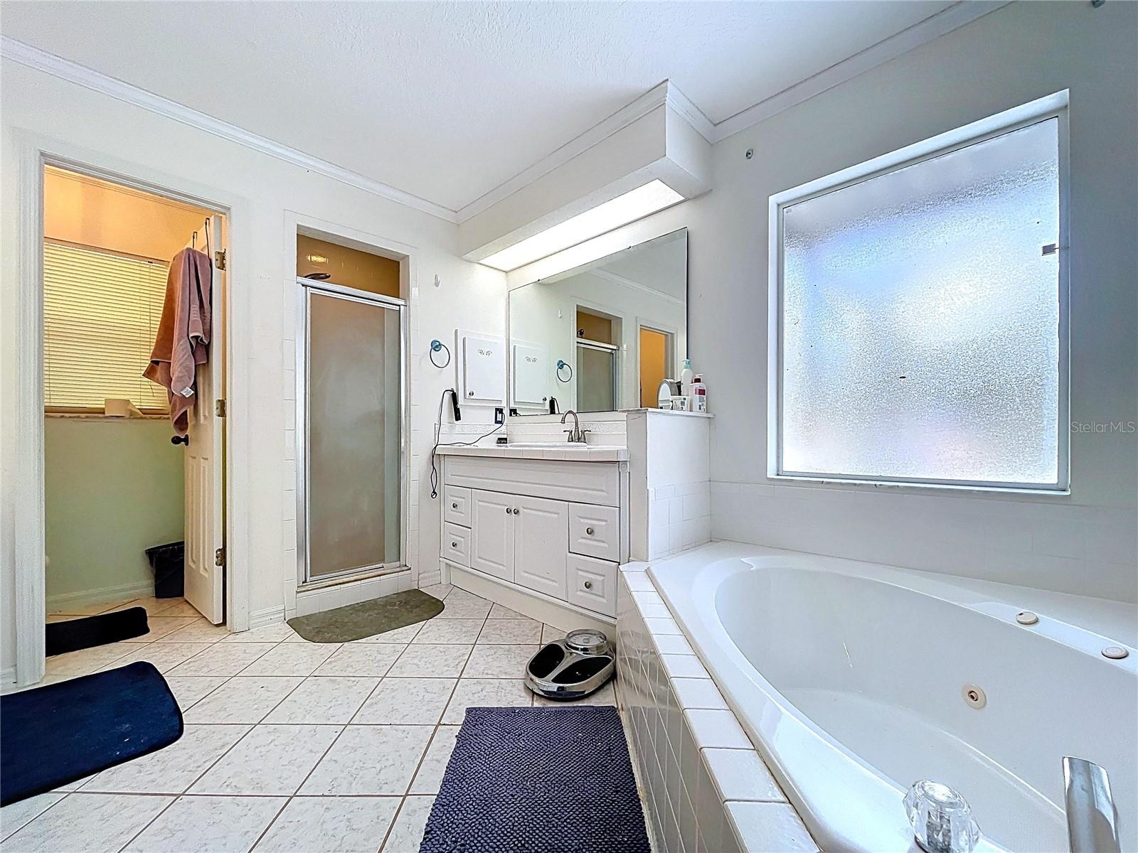 Image 12 of 26 For 8402 Southwood Pines Street