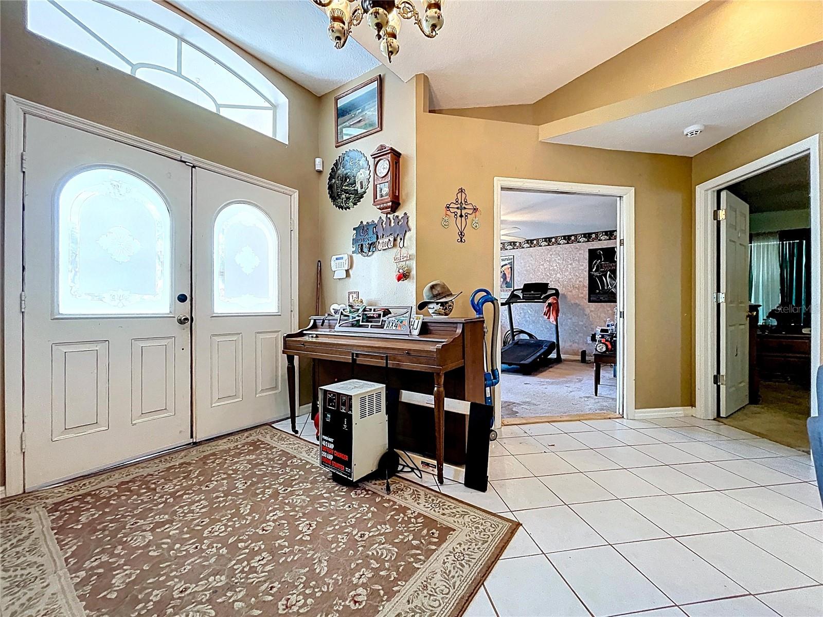 Image 4 of 26 For 8402 Southwood Pines Street