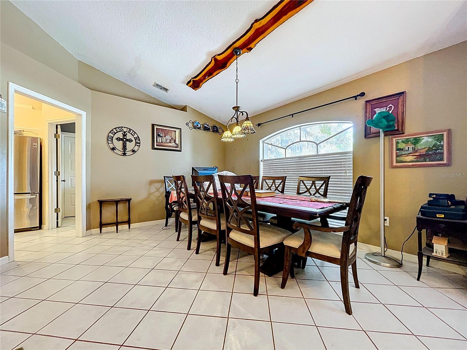 Image 7 of 26 For 8402 Southwood Pines Street