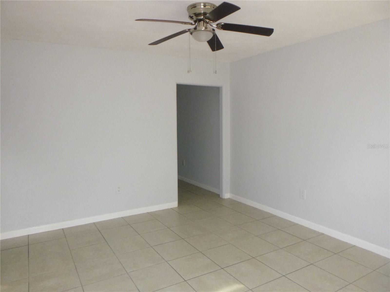 Image 4 of 11 For 550 Westover Parkway