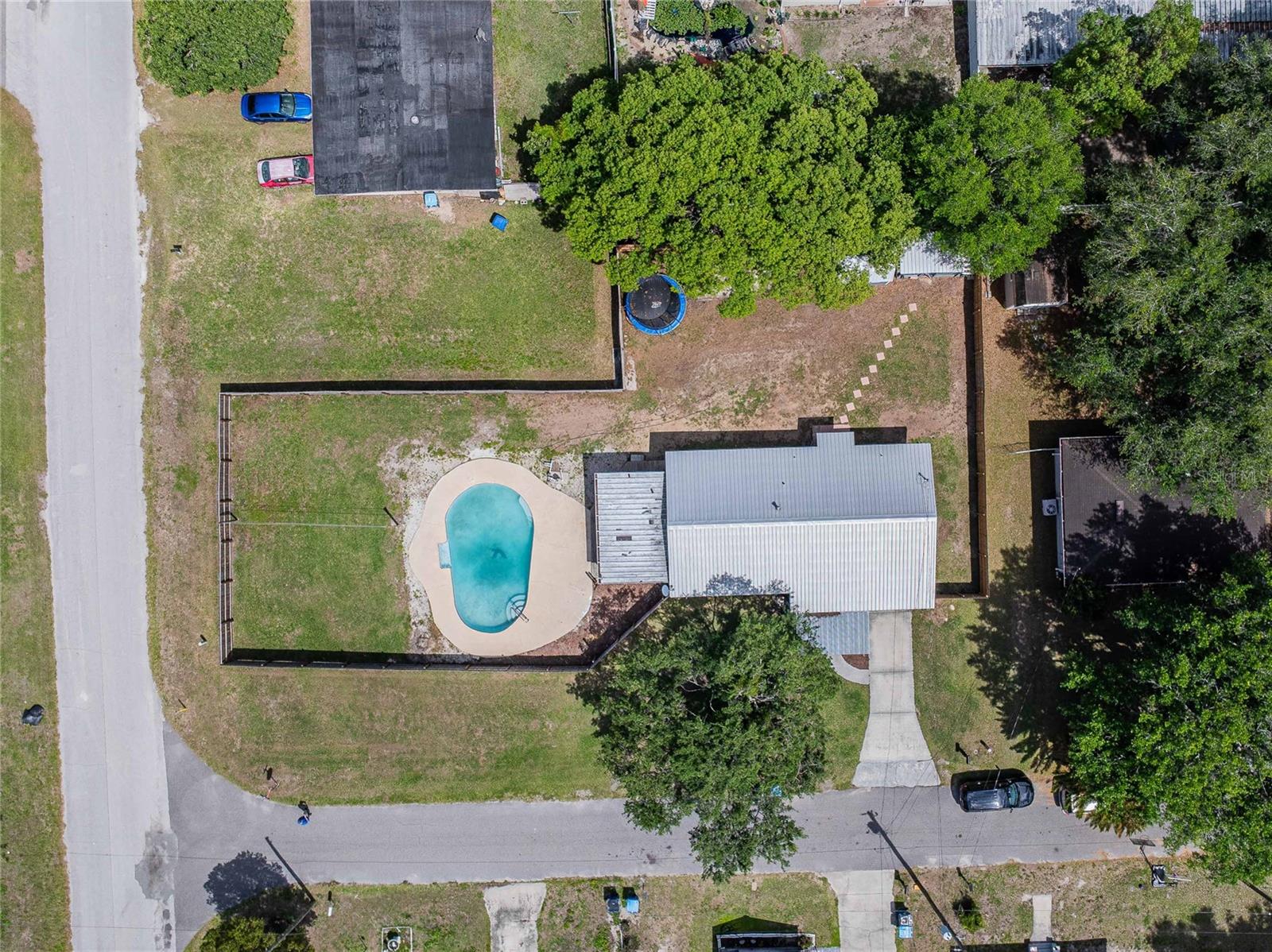Image 4 of 38 For 218 Maple Lane