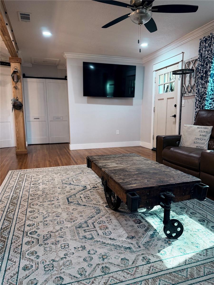 Image 10 of 39 For 1570 Imperial Avenue