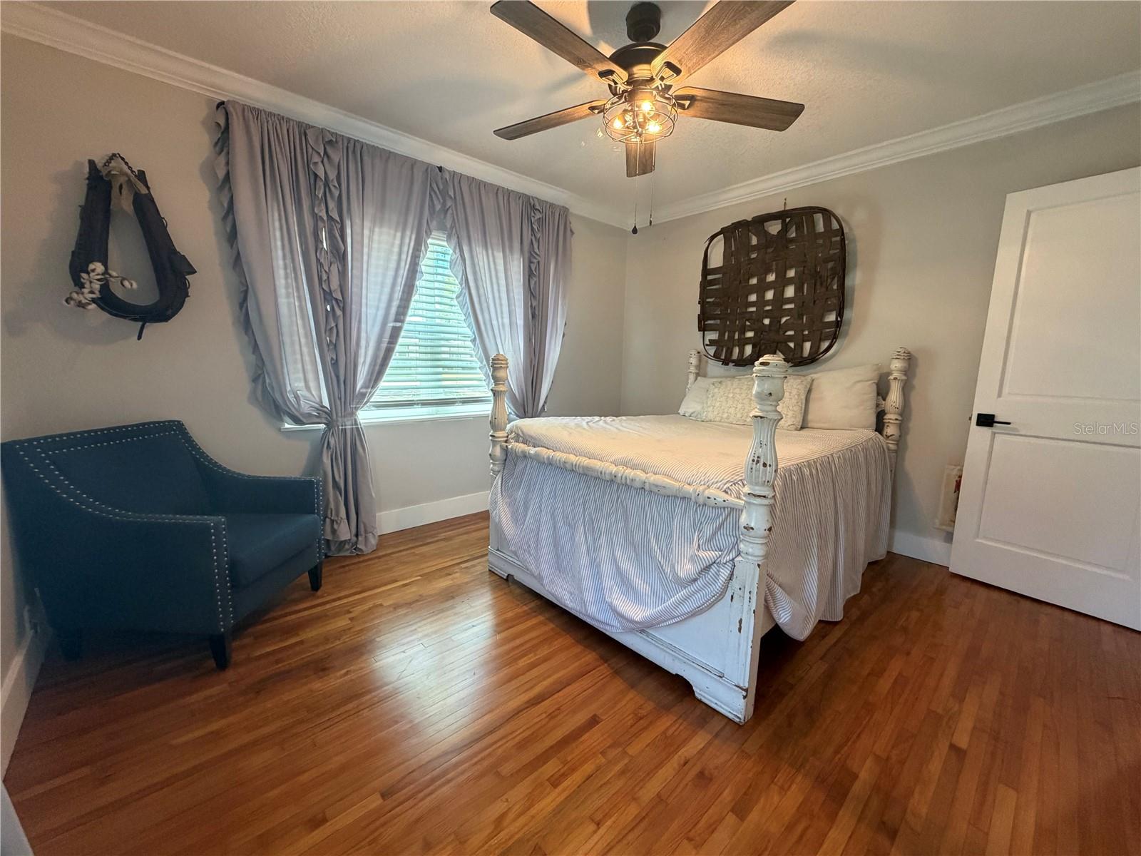 Image 21 of 39 For 1570 Imperial Avenue