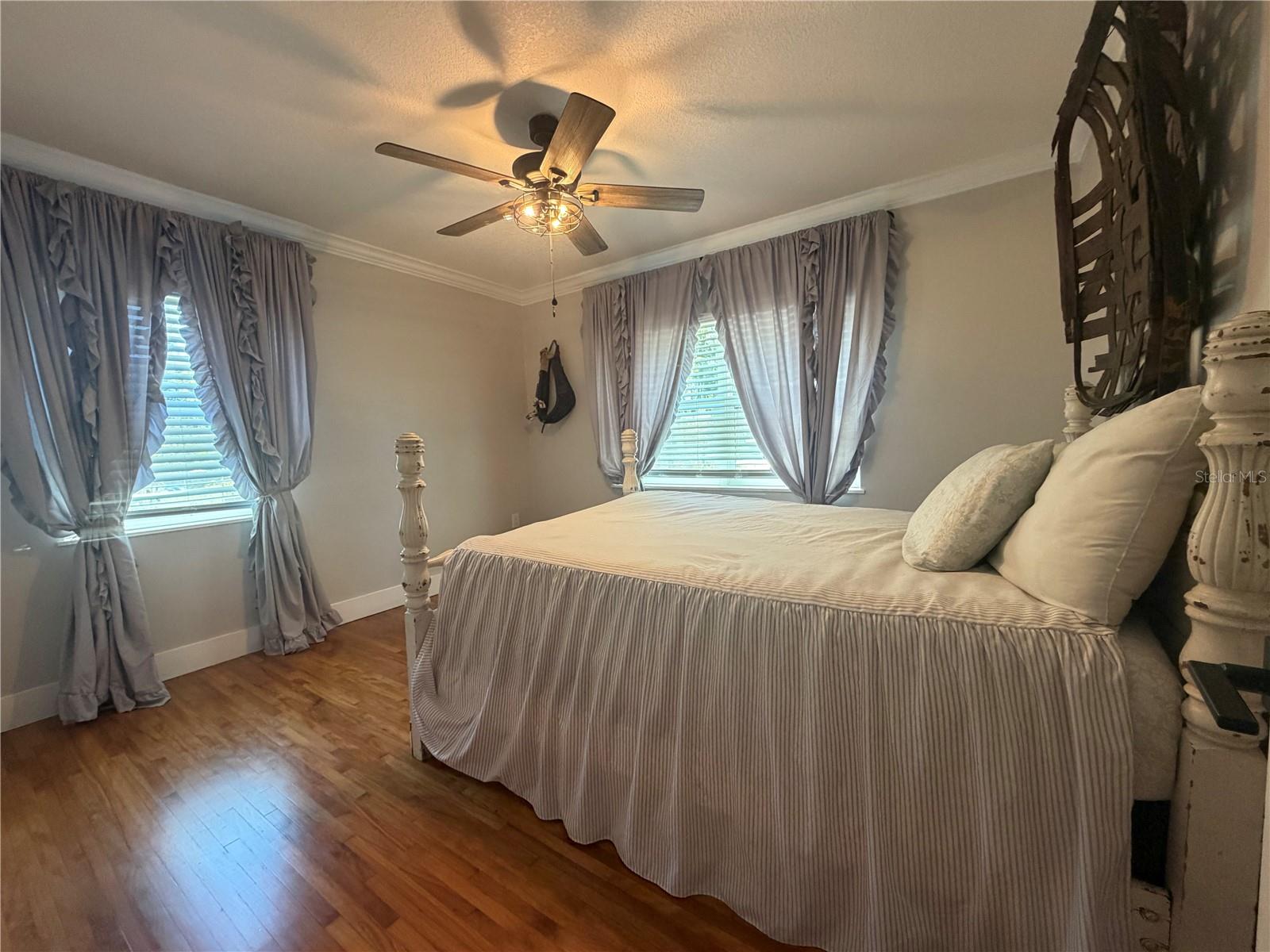 Image 22 of 39 For 1570 Imperial Avenue