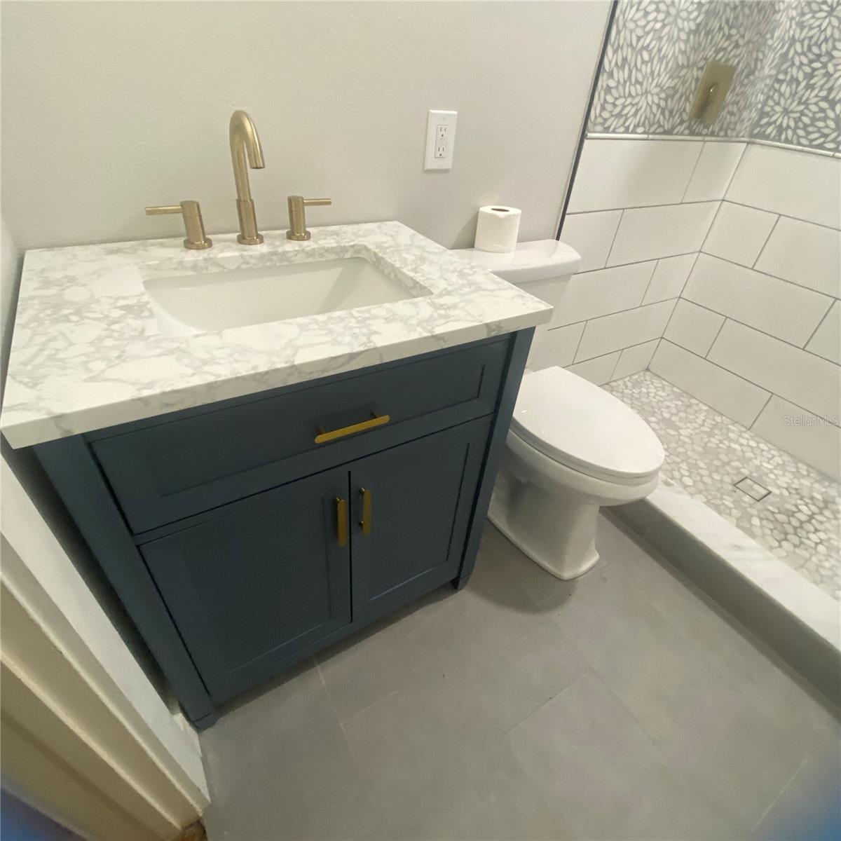 Image 25 of 39 For 1570 Imperial Avenue