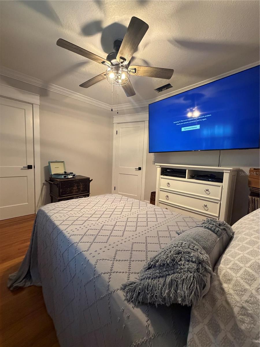 Image 27 of 39 For 1570 Imperial Avenue