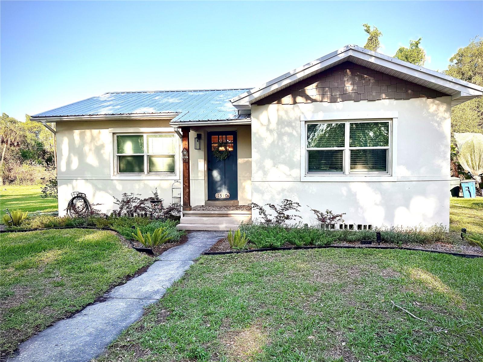 Image 3 of 39 For 1570 Imperial Avenue