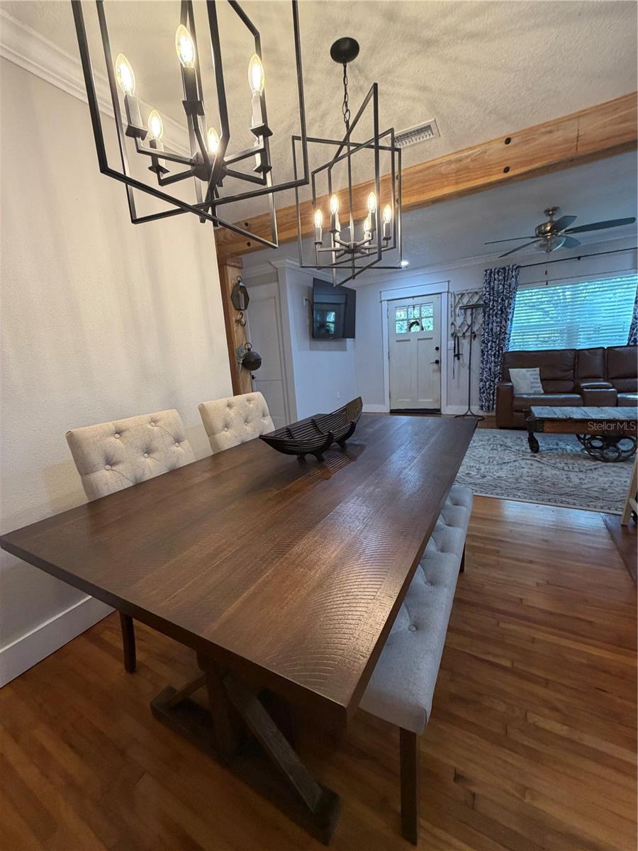 Image 5 of 39 For 1570 Imperial Avenue