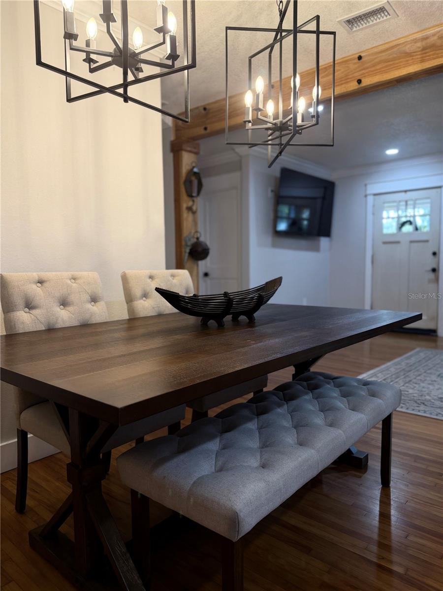 Image 6 of 39 For 1570 Imperial Avenue