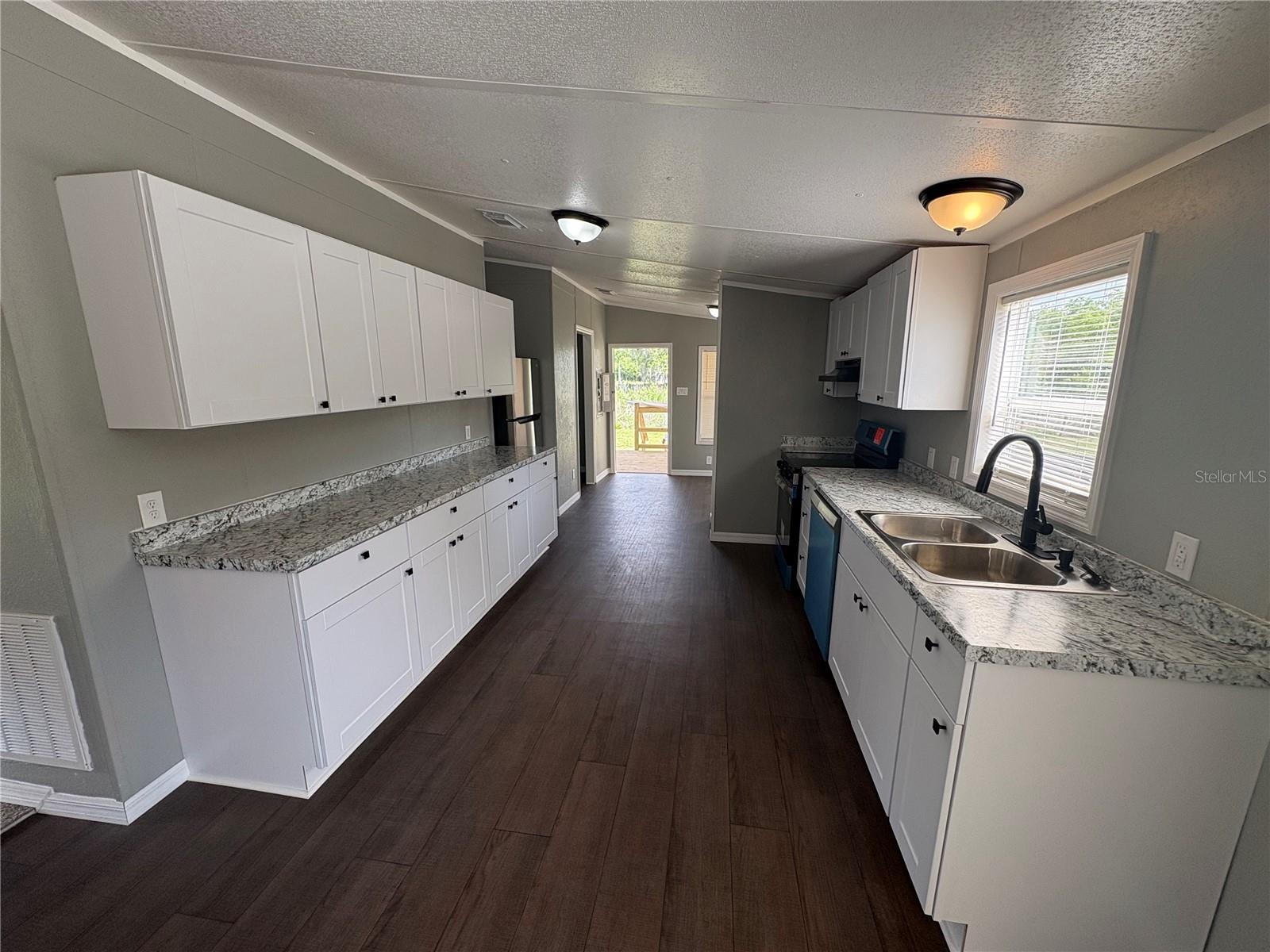 Image 11 of 21 For 10628 Sportsman Trail