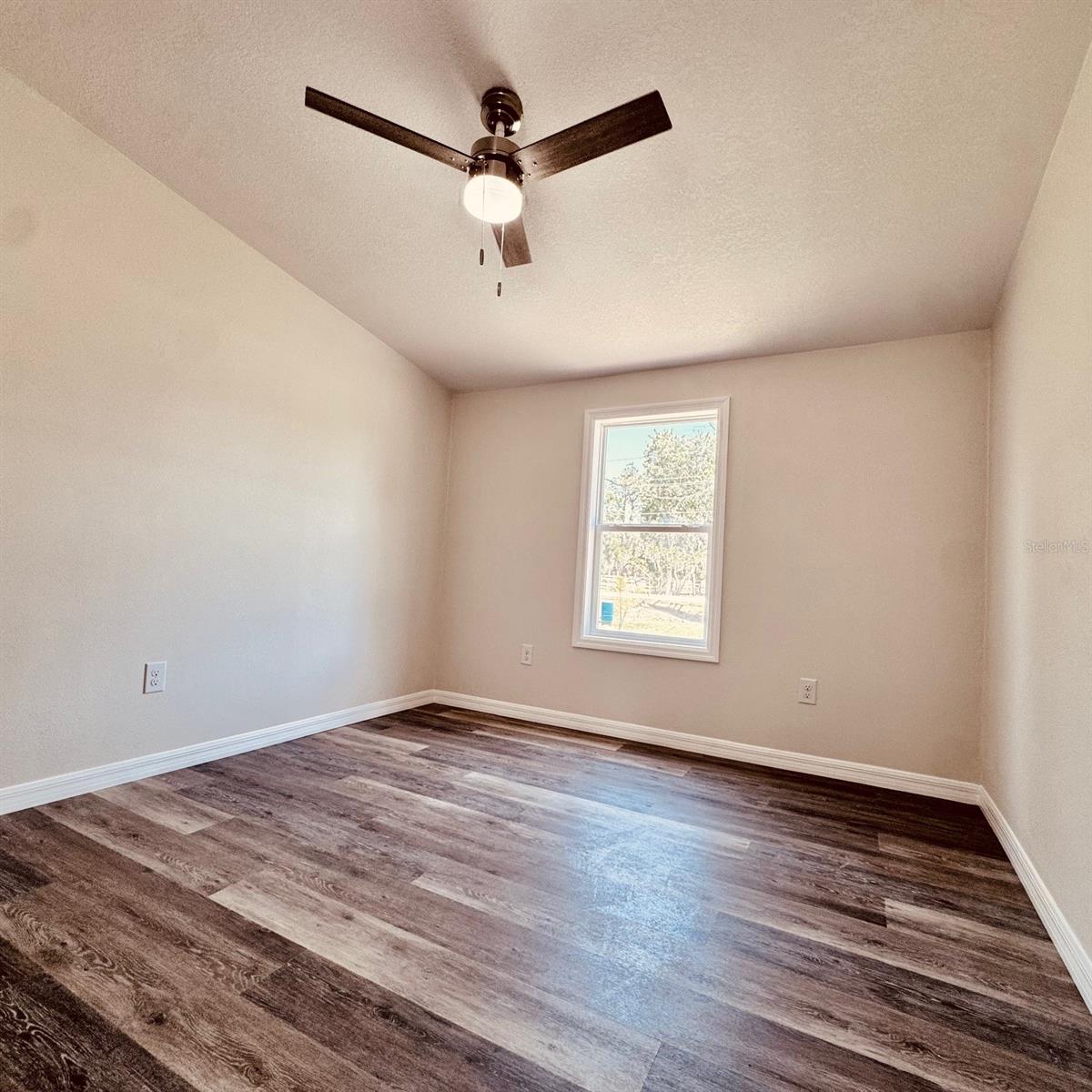 Image 29 of 35 For 4220 Old Dixie Highway