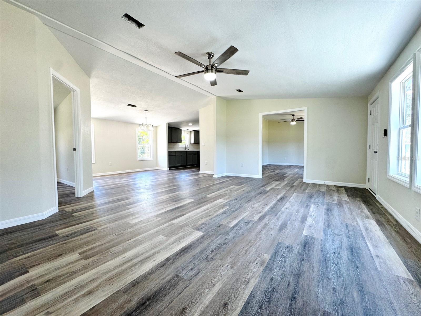 Image 3 of 35 For 4220 Old Dixie Highway