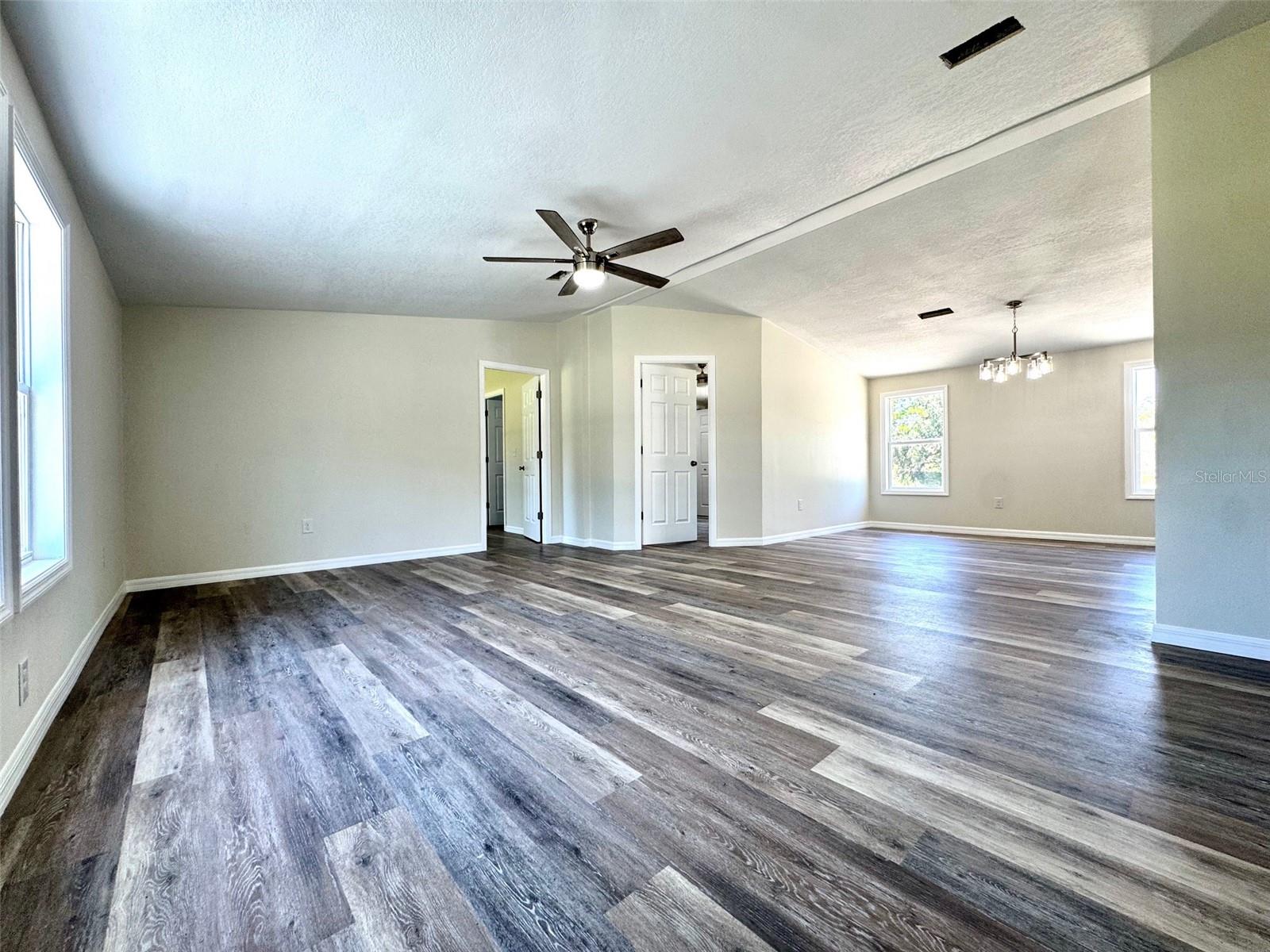 Image 4 of 35 For 4220 Old Dixie Highway