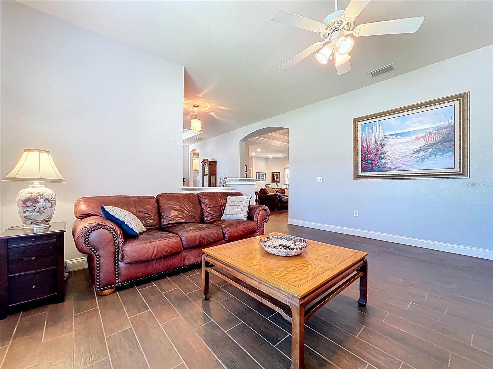 Image 14 of 78 For 408 Talamone Drive