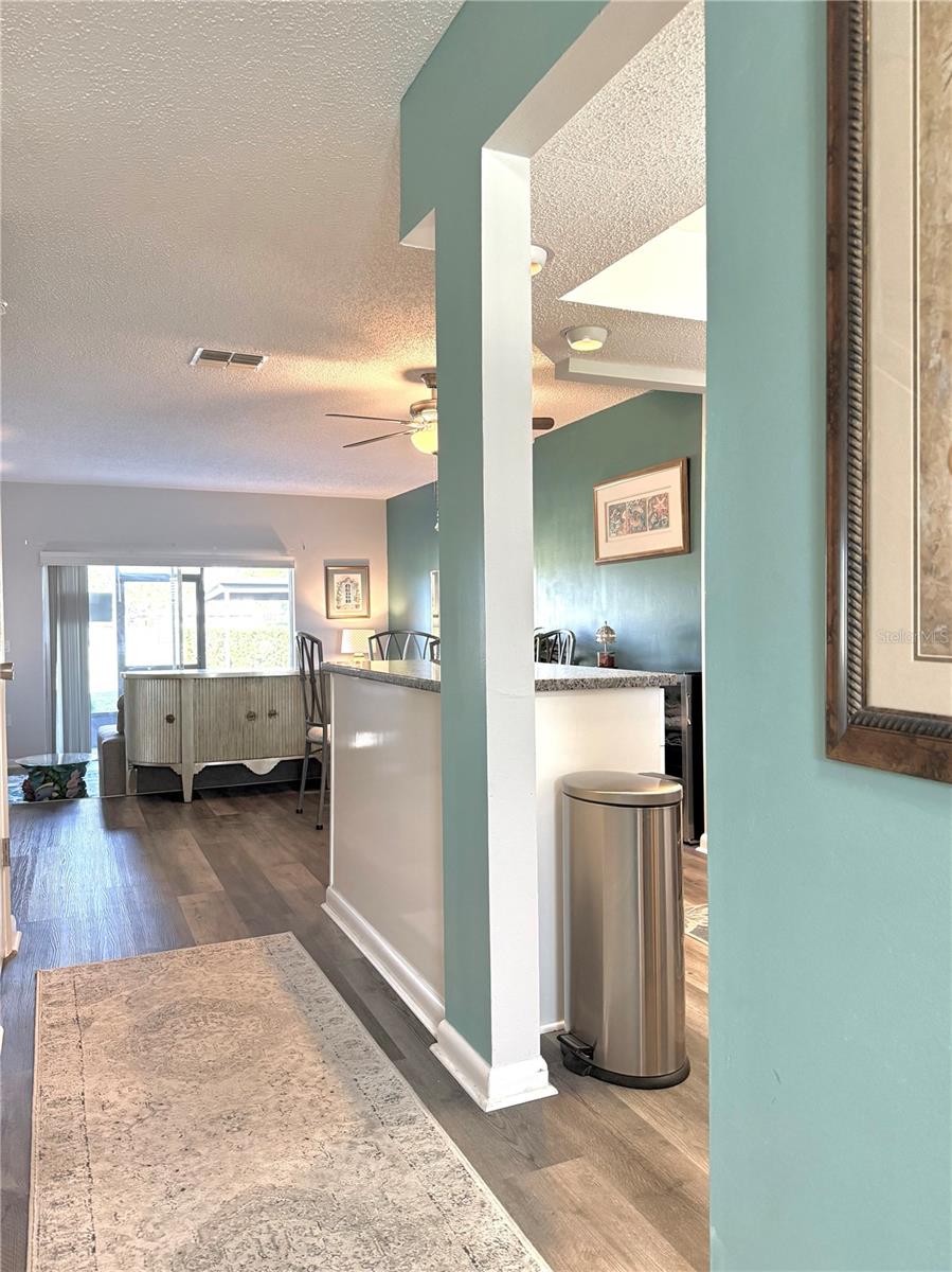Image 21 of 38 For 3635 Edgewater Drive 3635