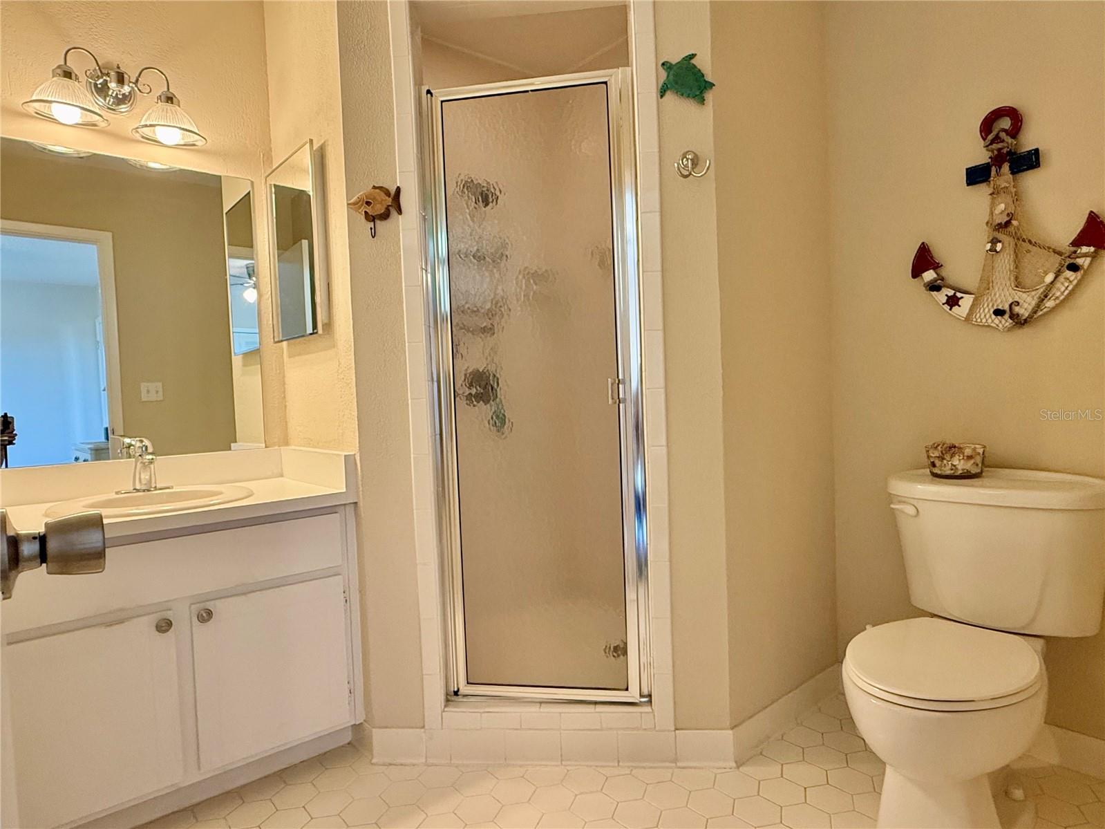 Image 24 of 38 For 3635 Edgewater Drive 3635