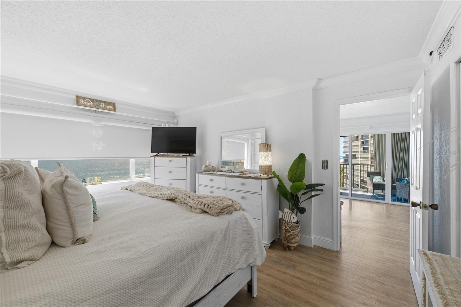 Image 19 of 47 For 6940 Ocean Drive 816a