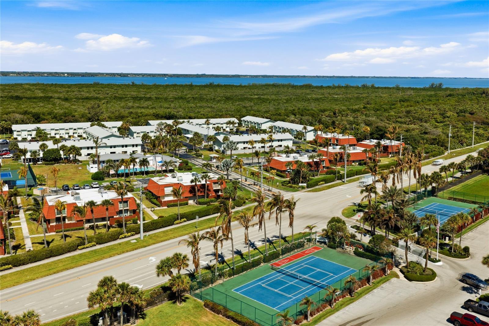 Image 33 of 47 For 6940 Ocean Drive 816a