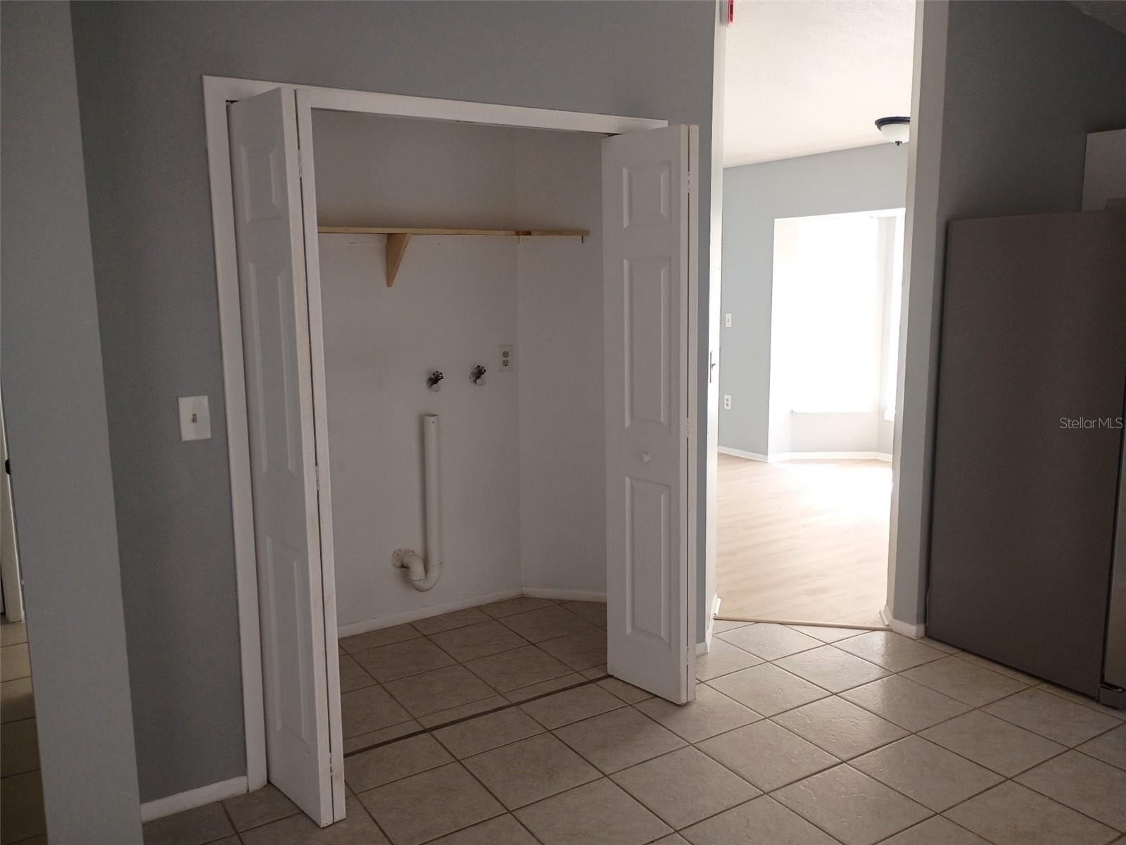 Image 8 of 22 For 1359 Primrose Court