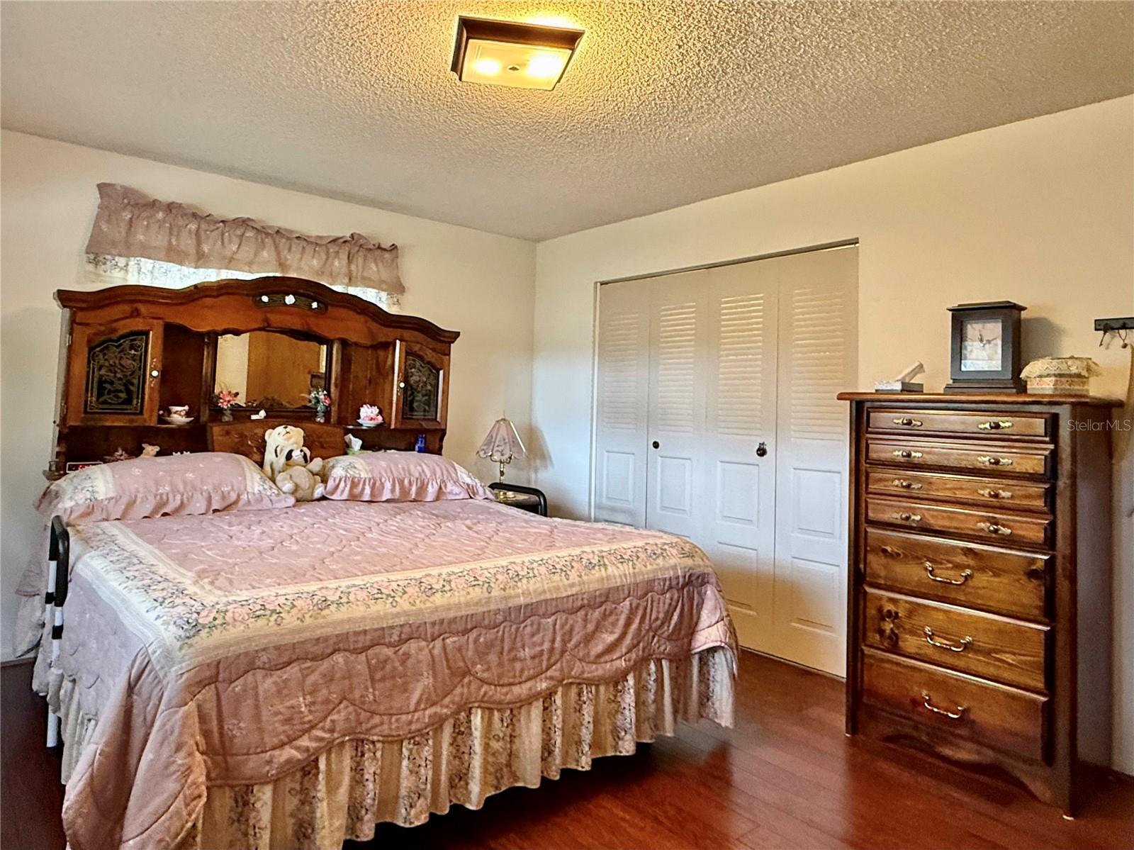 Image 11 of 25 For 131 Willow Street