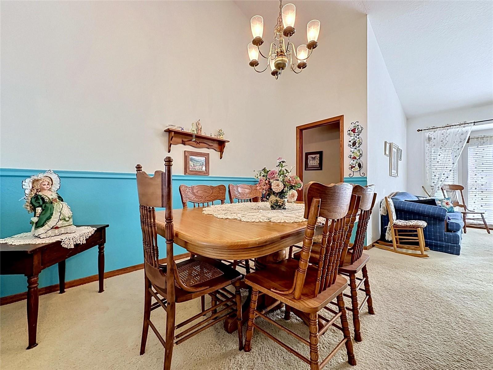 Image 11 of 70 For 1681 Spring Ridge Circle