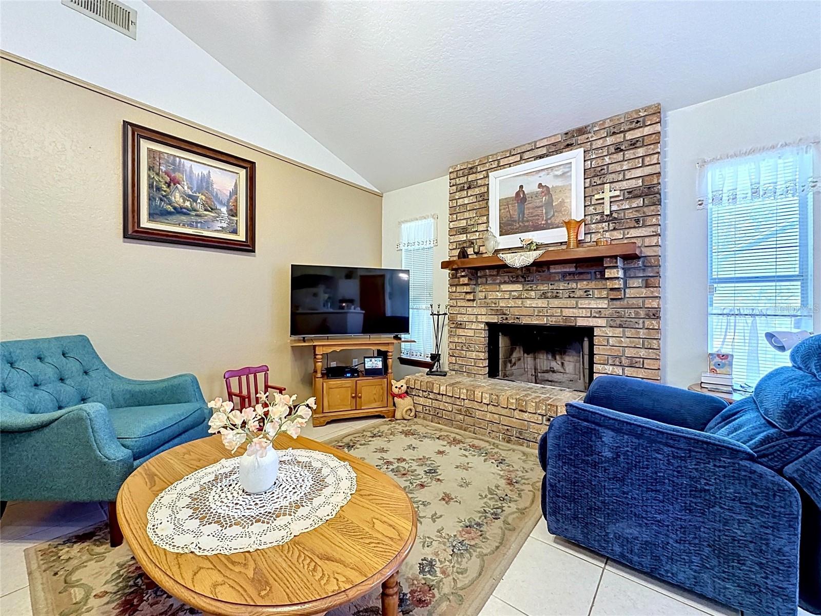 Image 25 of 70 For 1681 Spring Ridge Circle