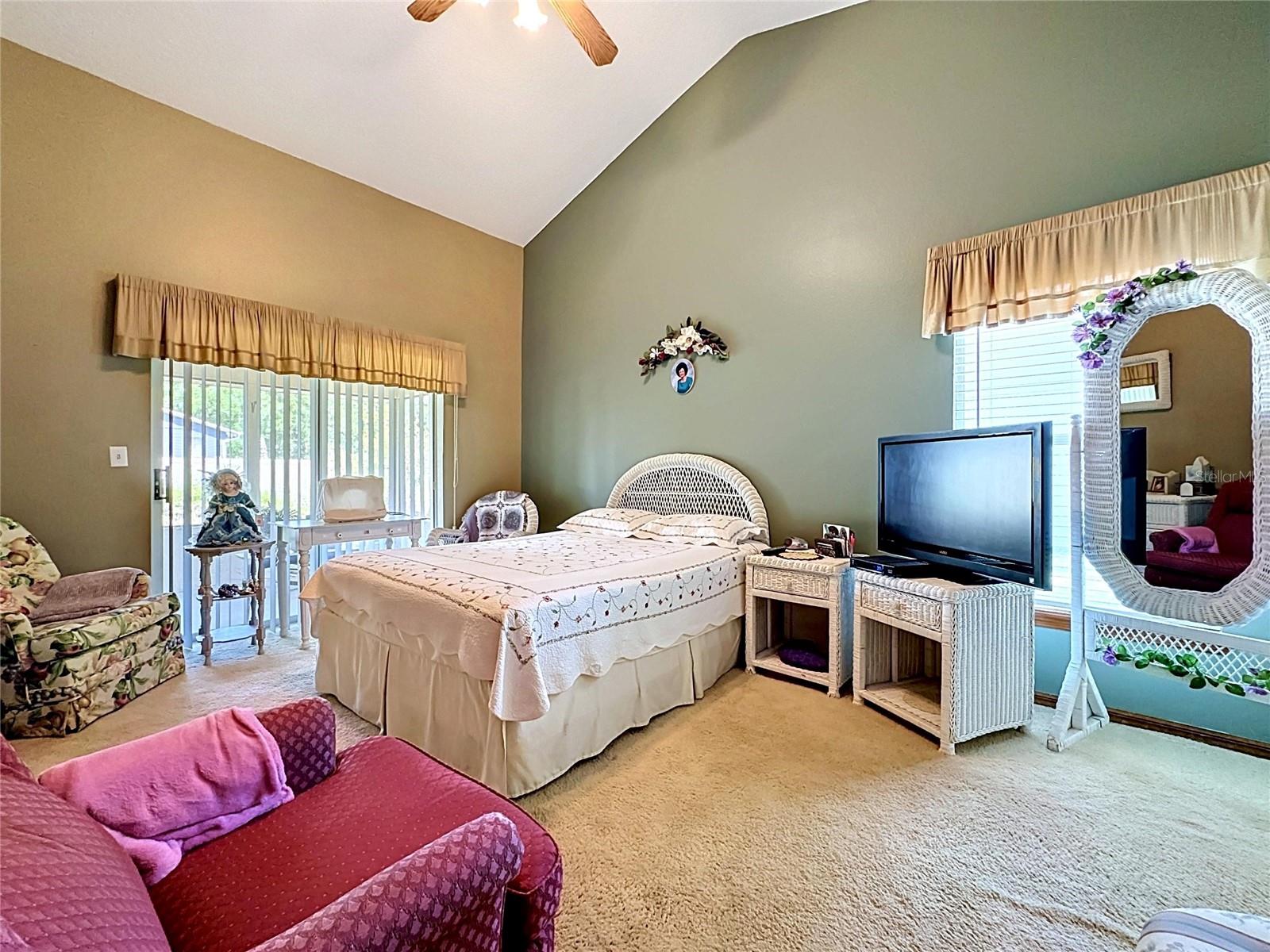 Image 32 of 70 For 1681 Spring Ridge Circle