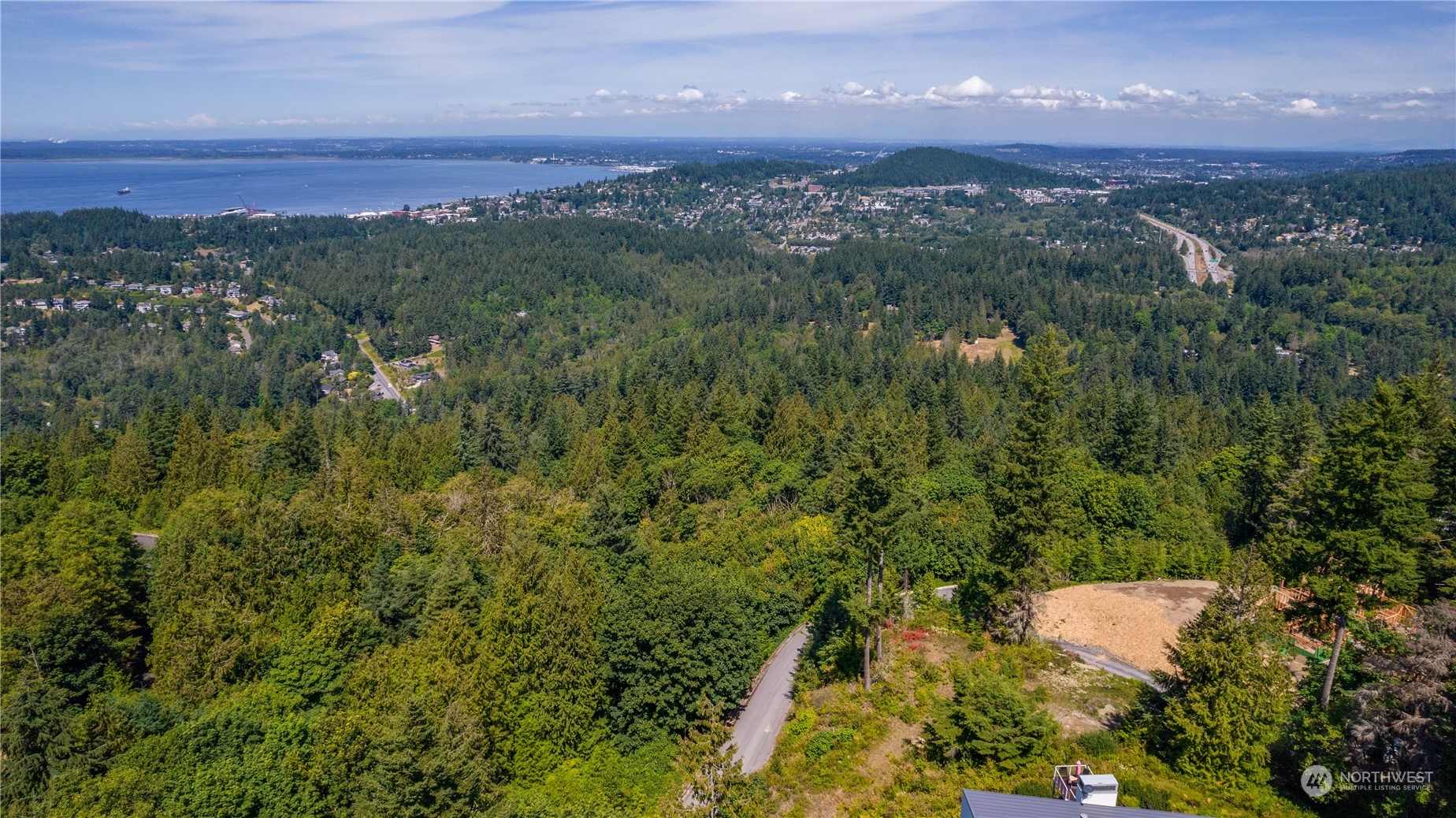 Image 33 of 40 For 1697 Chuckanut Crest Drive