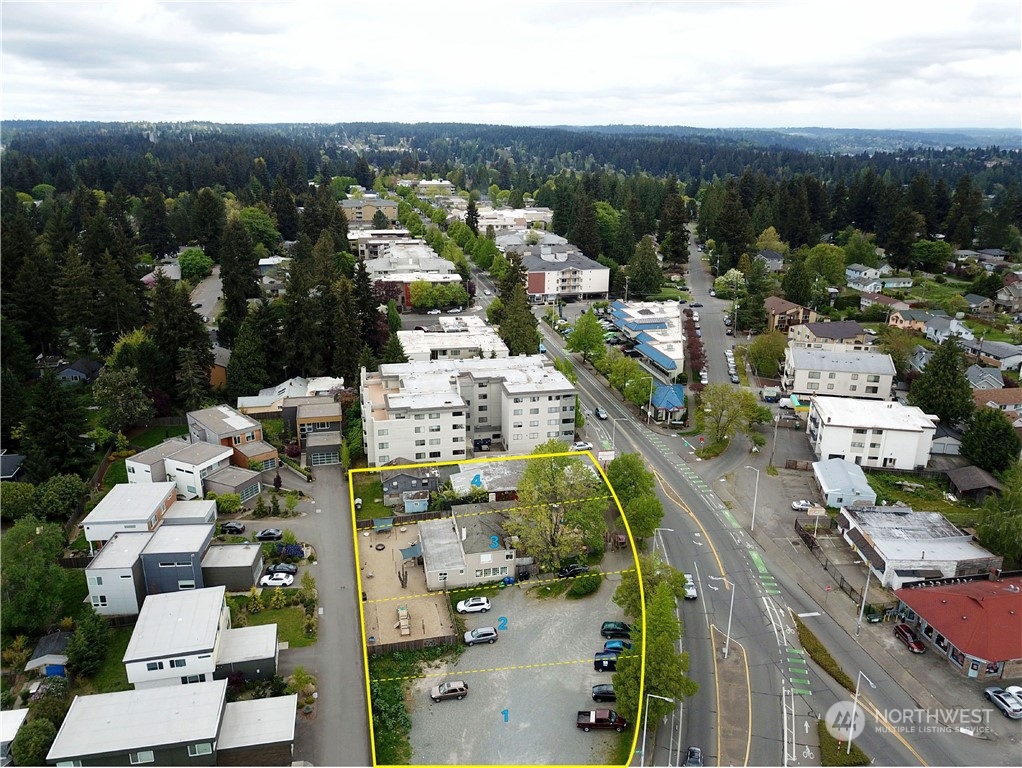 Image 8 of 18 For 11719 15th Avenue Ne