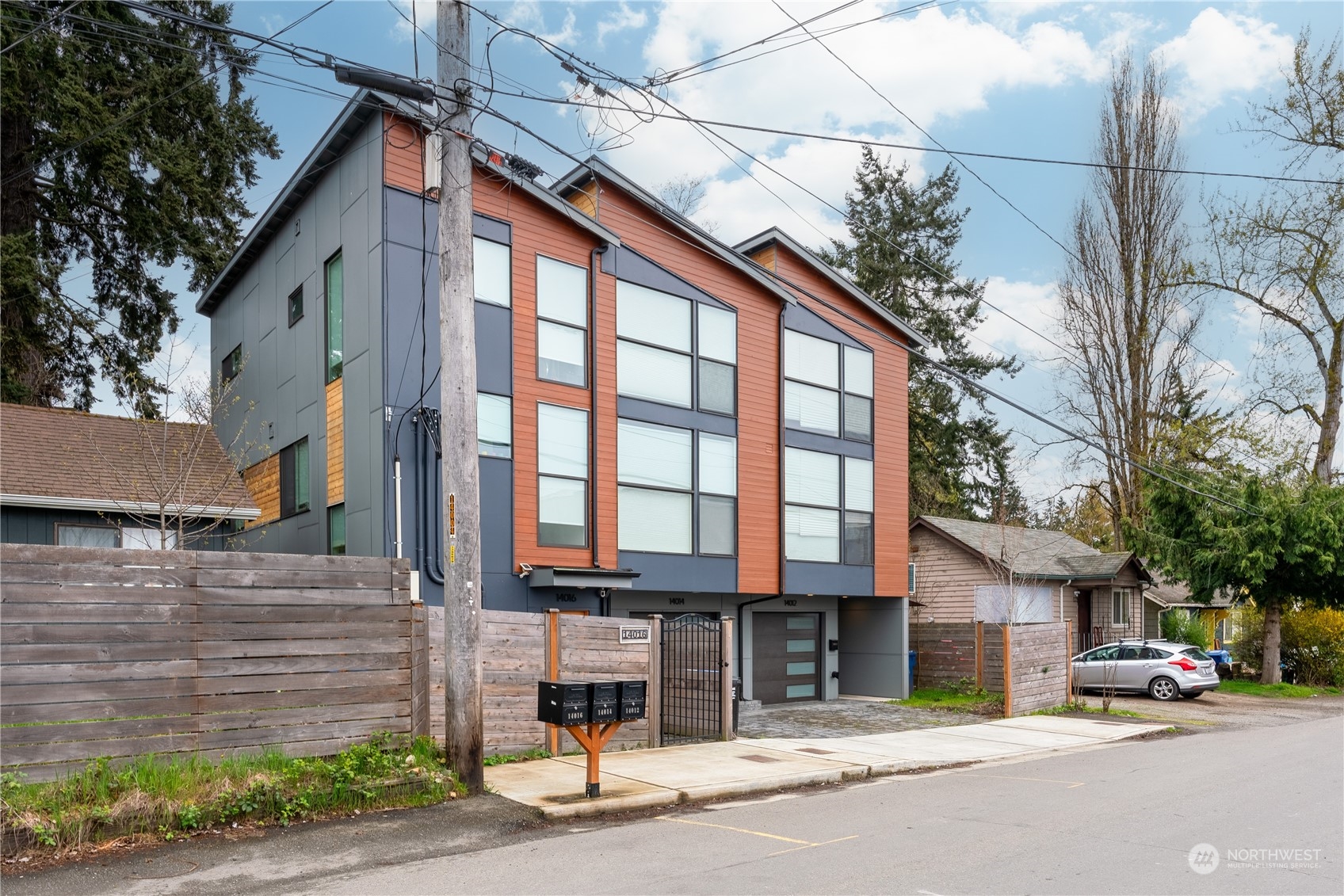 Details for 14012 Midvale Avenue N, Seattle, WA 98133