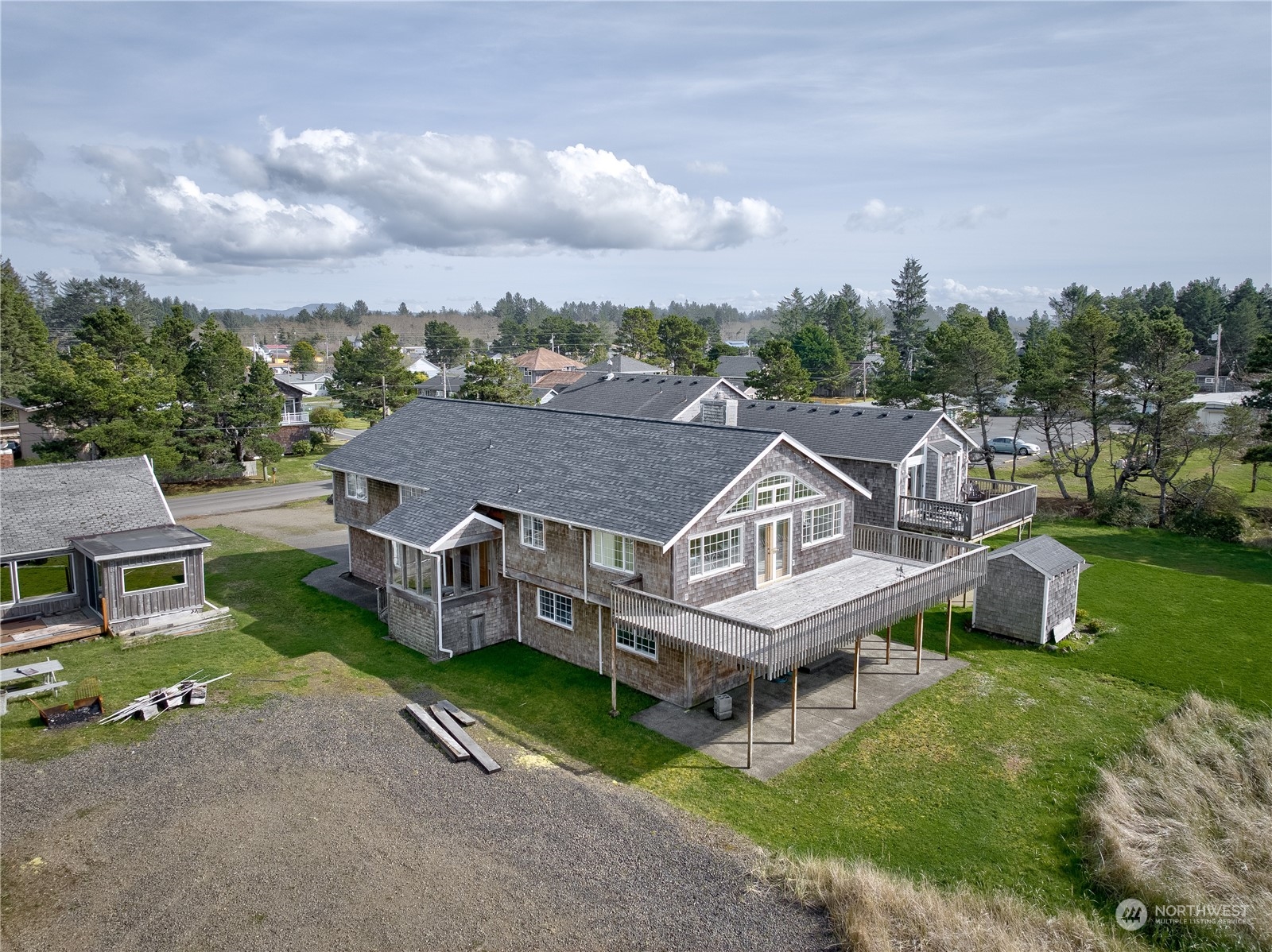 Details for 1209 Ocean Beach Boulevard S, Long Beach, WA 98631