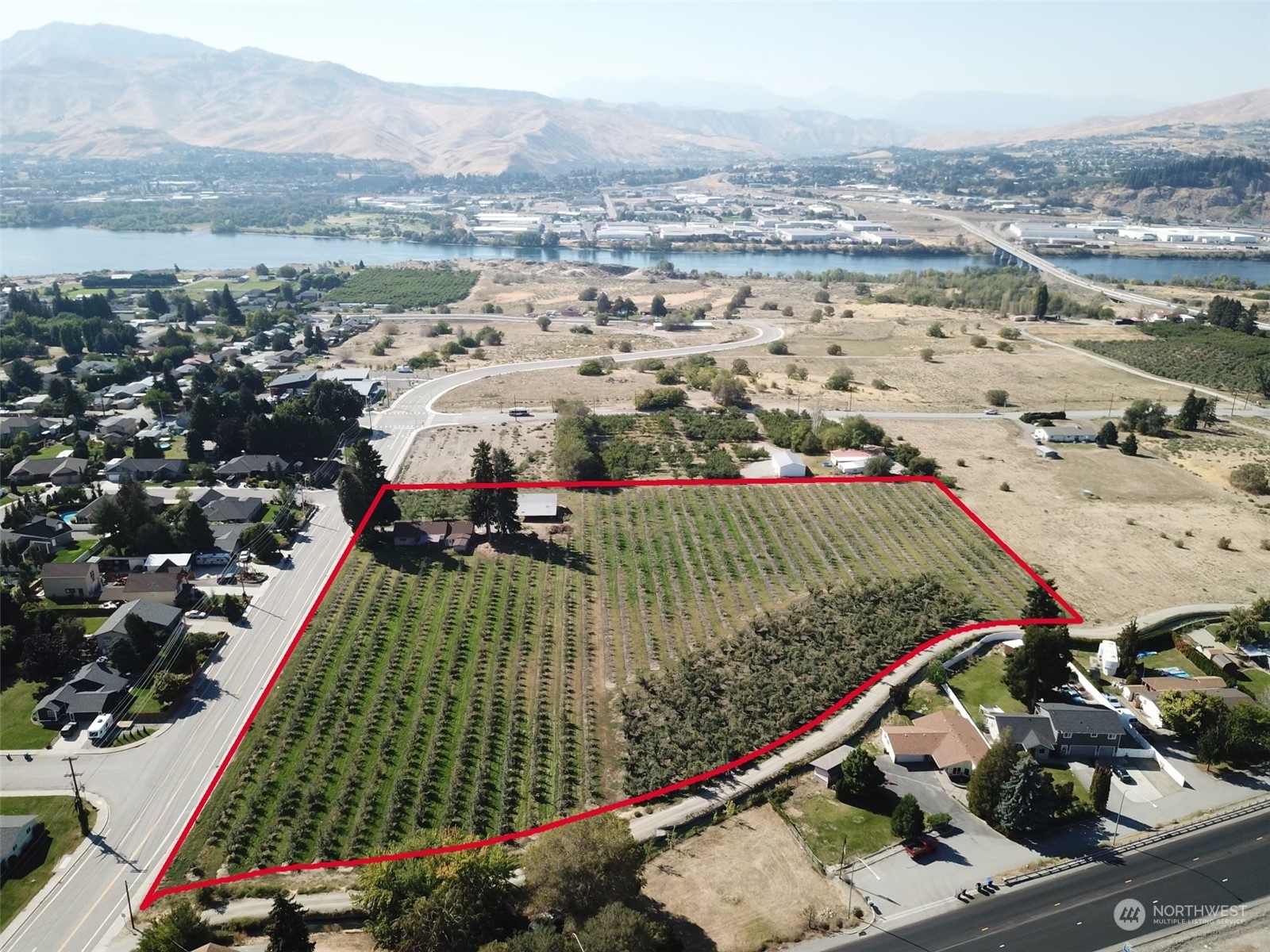 Details for 121 35th Street Nw, East Wenatchee, WA 98802