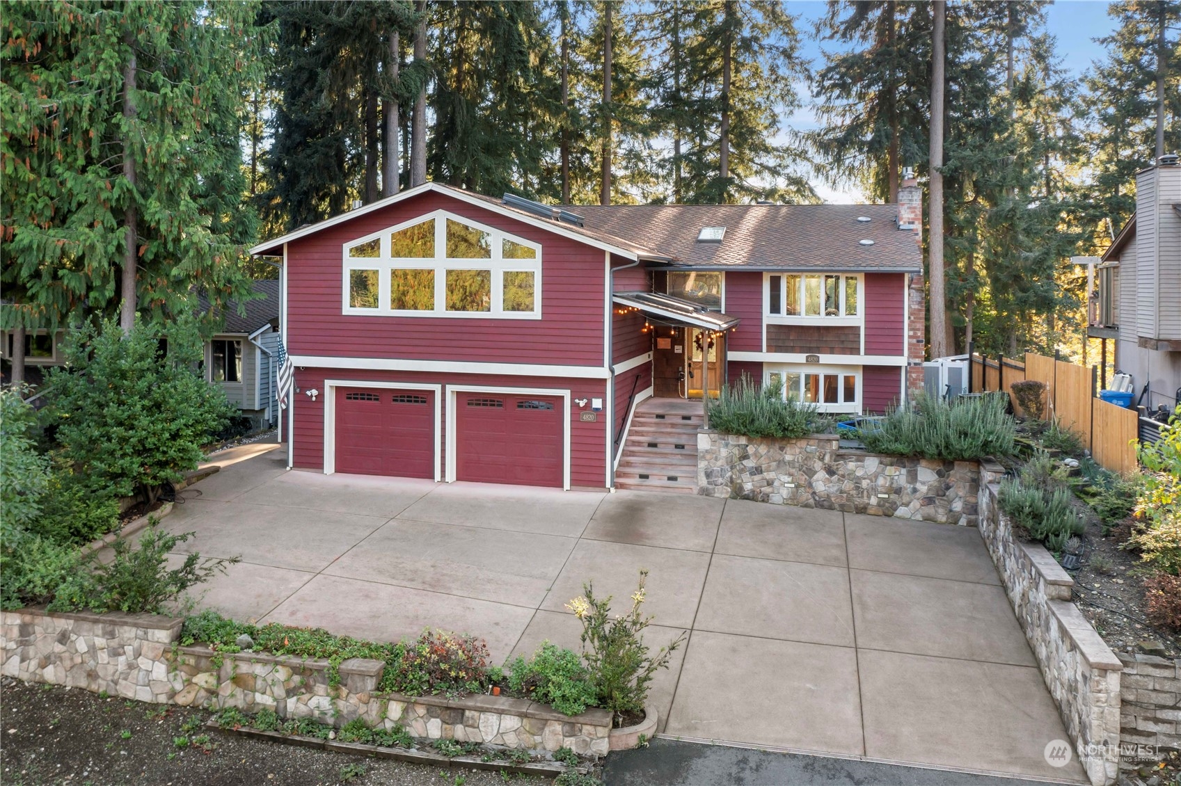 Details for 4820 Tapps Dr E, Lake Tapps, WA 98391