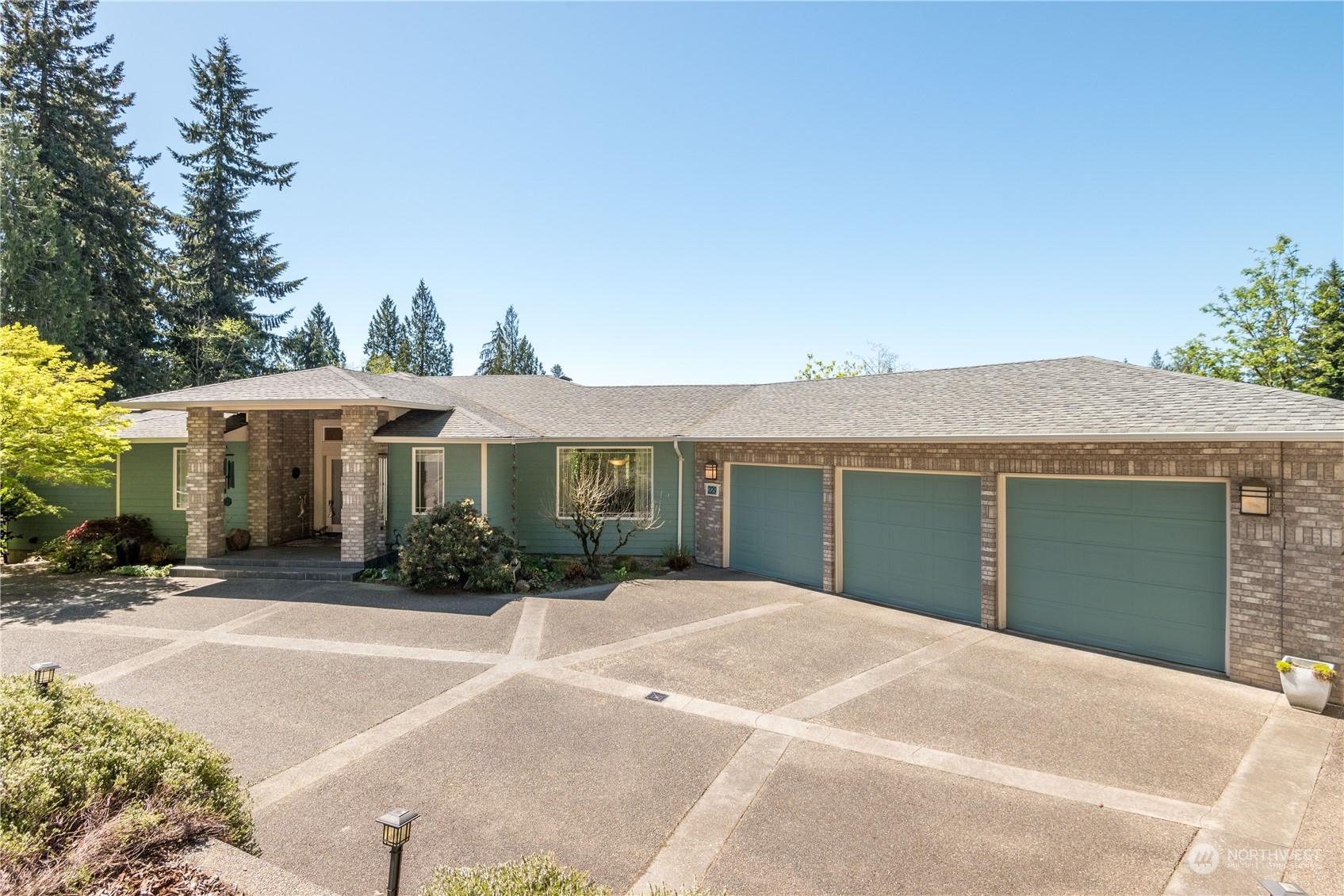 Details for 229 Sunset Drive, Longview, WA 98632