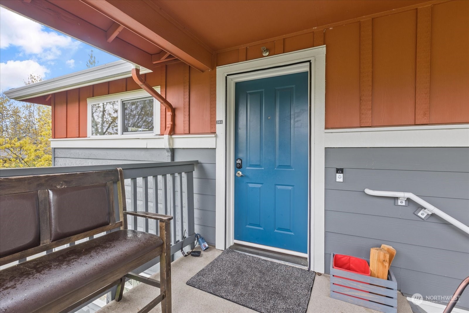 Details for 1696 25th Avenue Ne 304, Issaquah, WA 98029