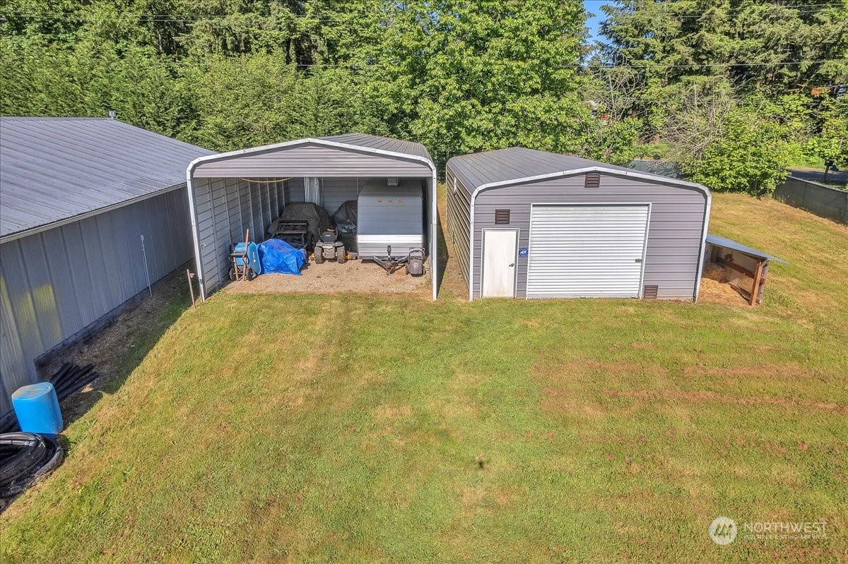 Image 10 of 40 For 21109 182nd Avenue