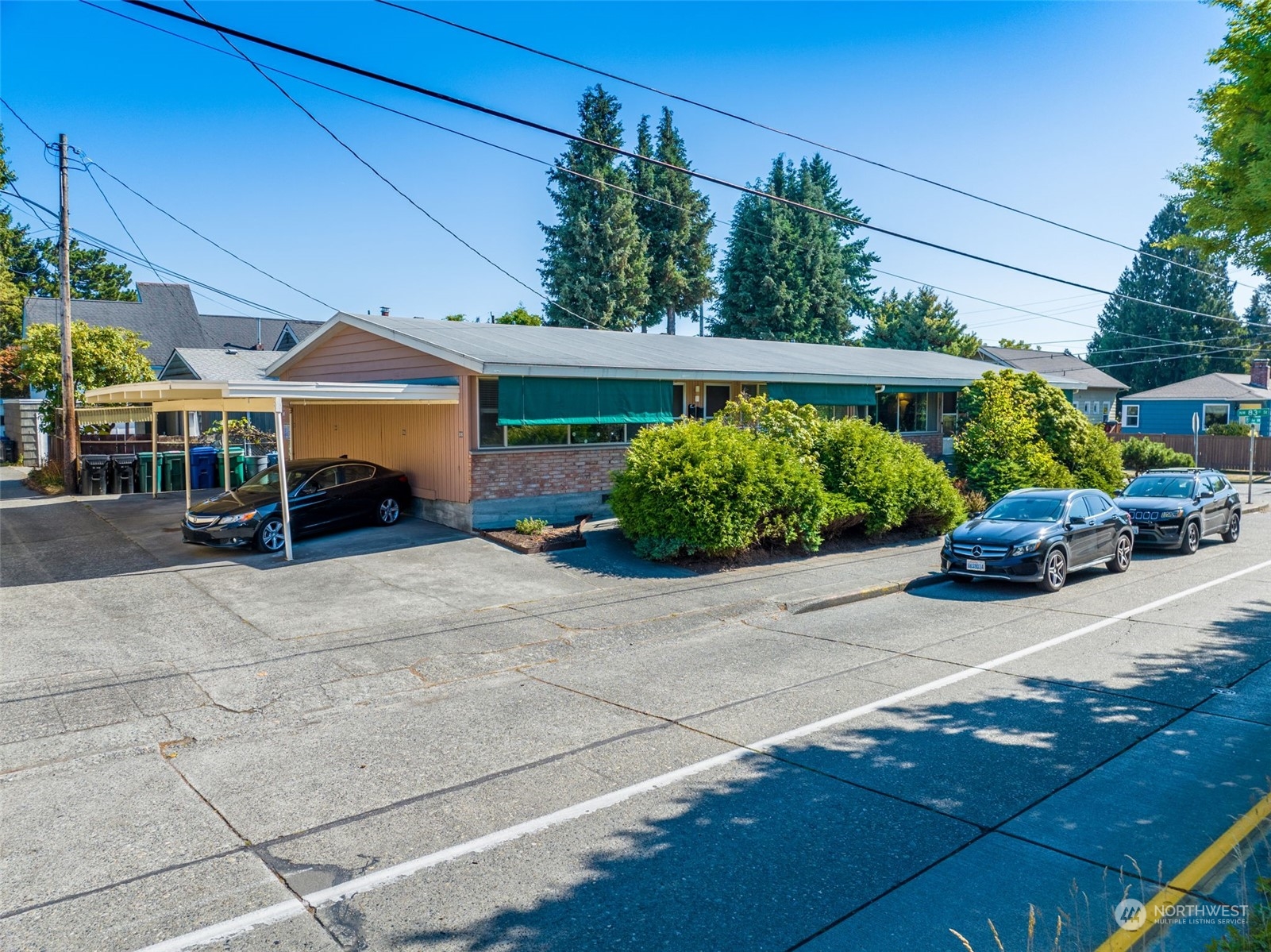 Image 3 of 9 For 8302 8th Avenue Nw