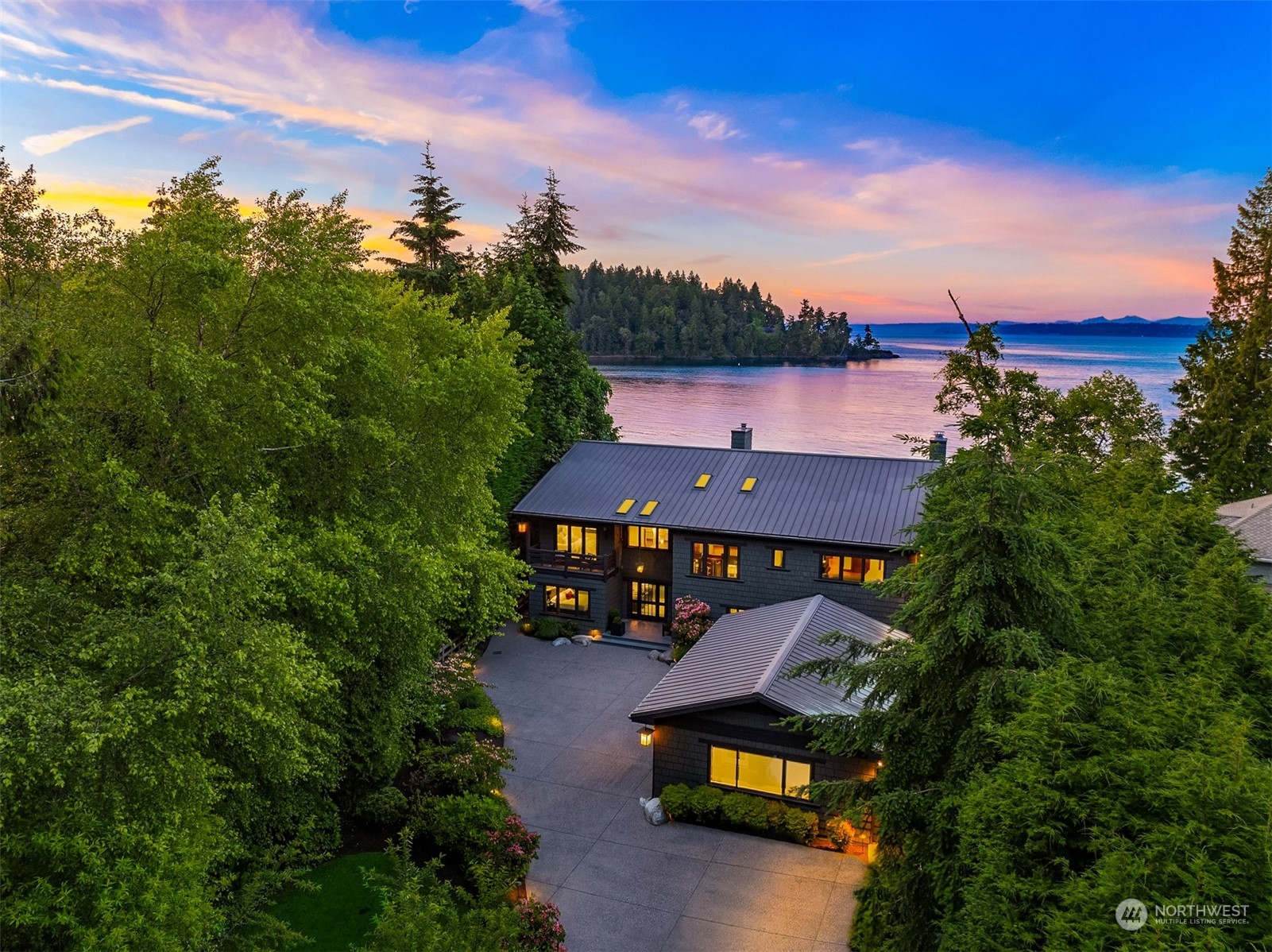 Details for 11078 Country Club Road Ne, Bainbridge Island, WA 98110