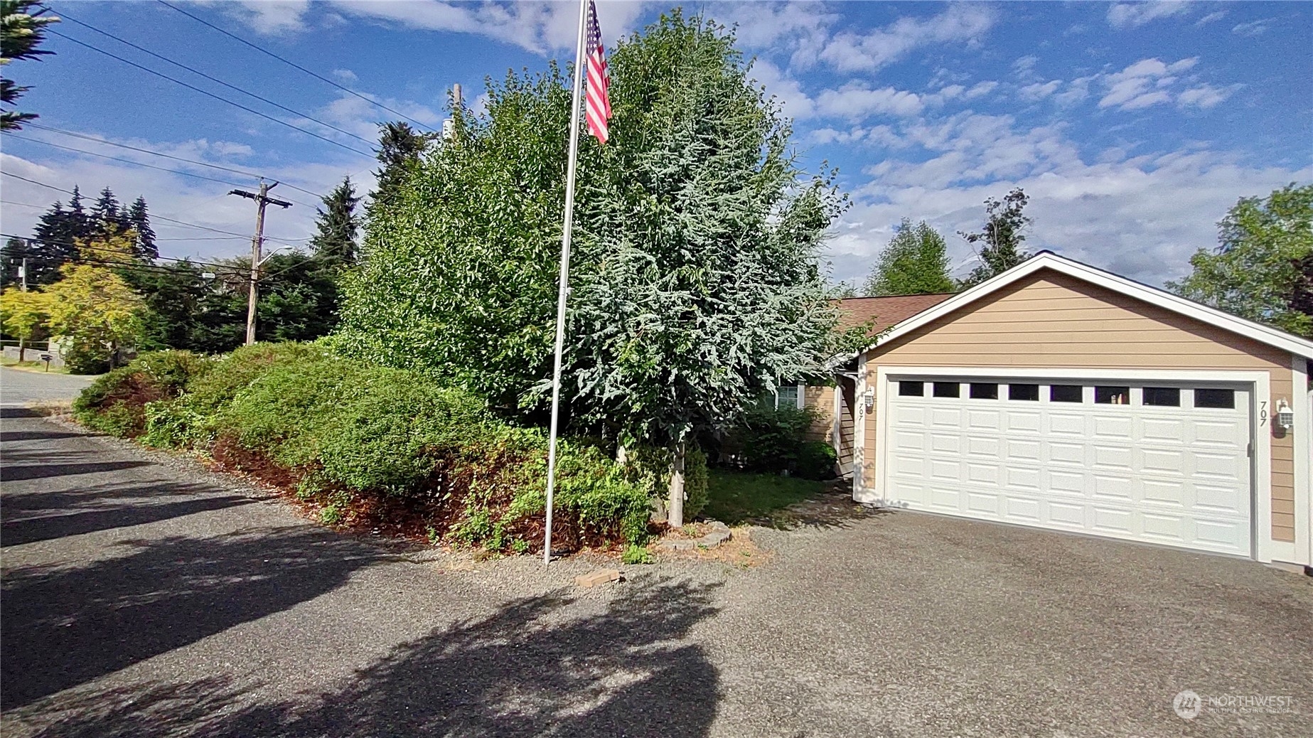 Details for 707 Sylvan Way, Bremerton, WA 98310