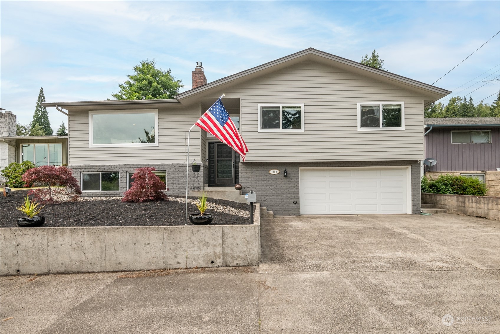 Details for 1303 Spruce Street, Longview, WA 98632