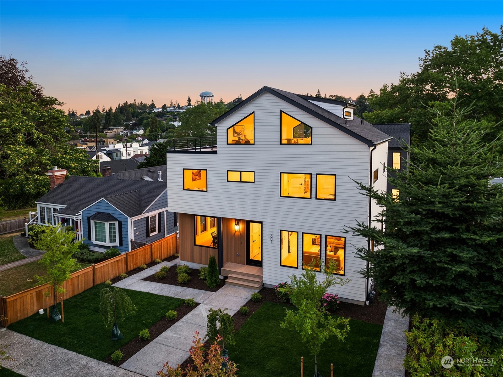 Details for 3607 32nd Avenue W, Seattle, WA 98199