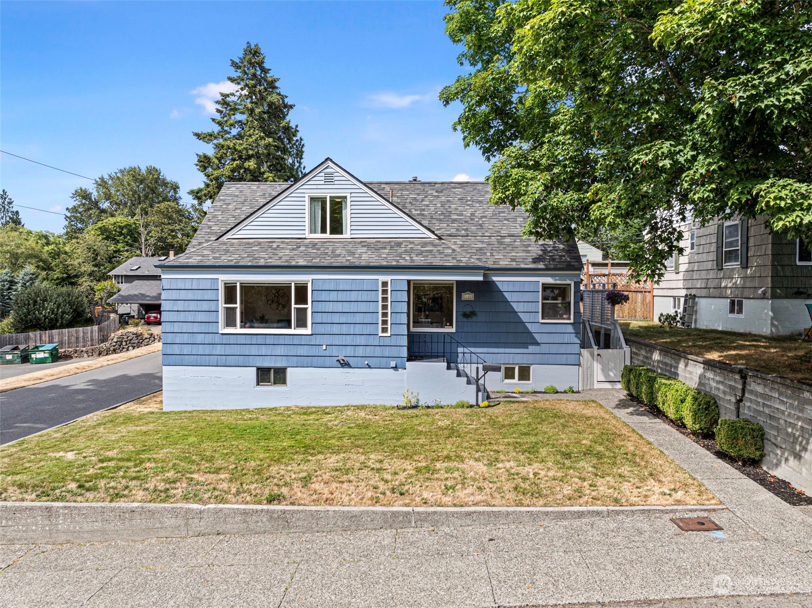 Details for 2102 Highlands Street, Bremerton, WA 98310