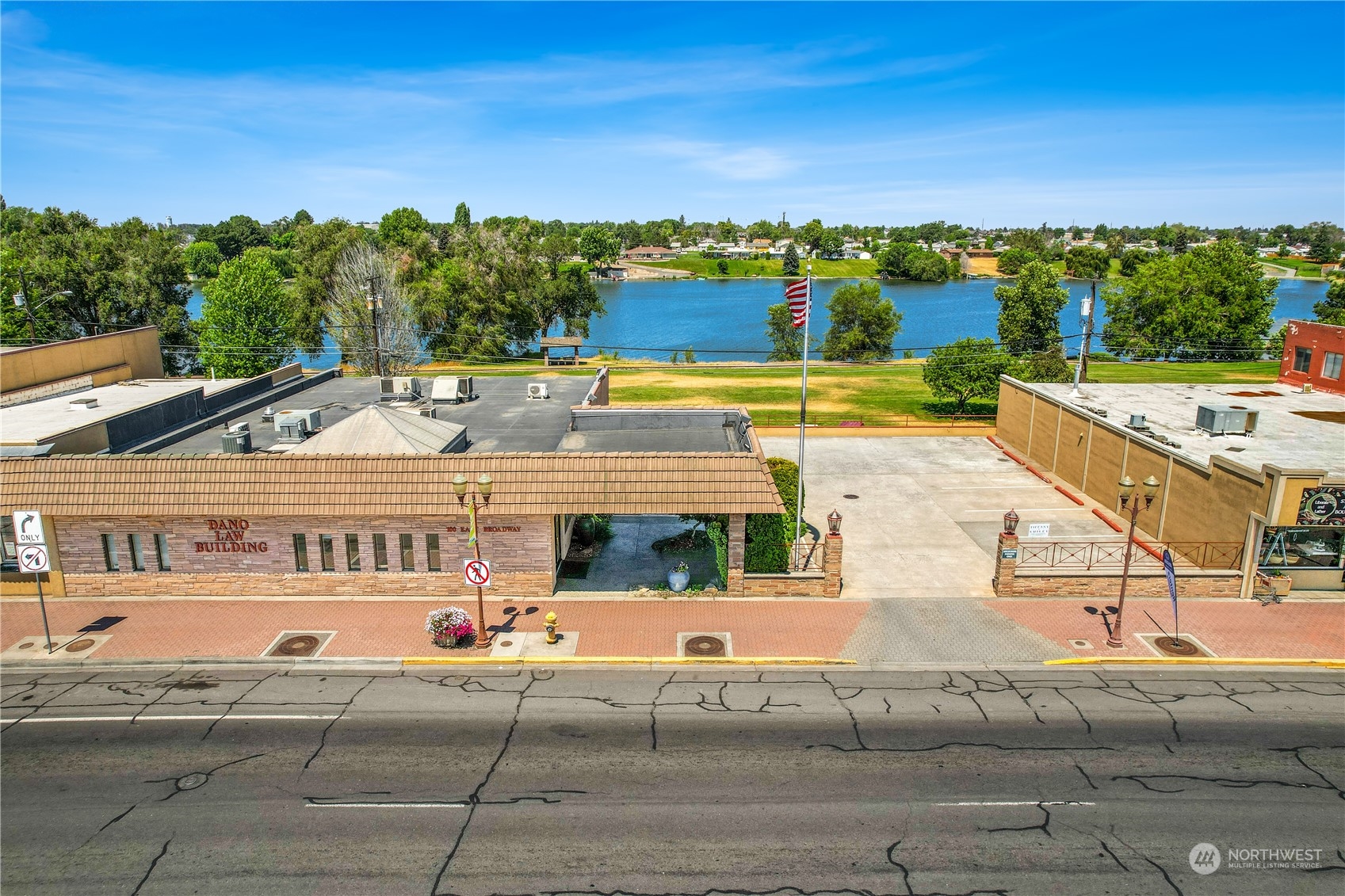 Details for 100 Broadway Avenue, Moses Lake, WA 98837