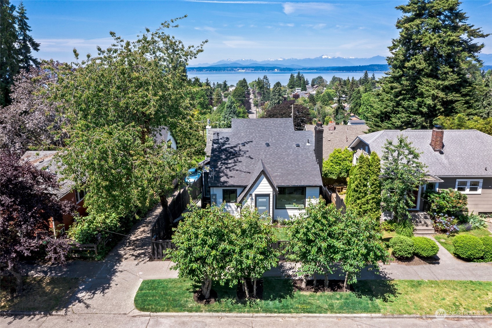 Details for 5235 45th Avenue Sw, Seattle, WA 98136