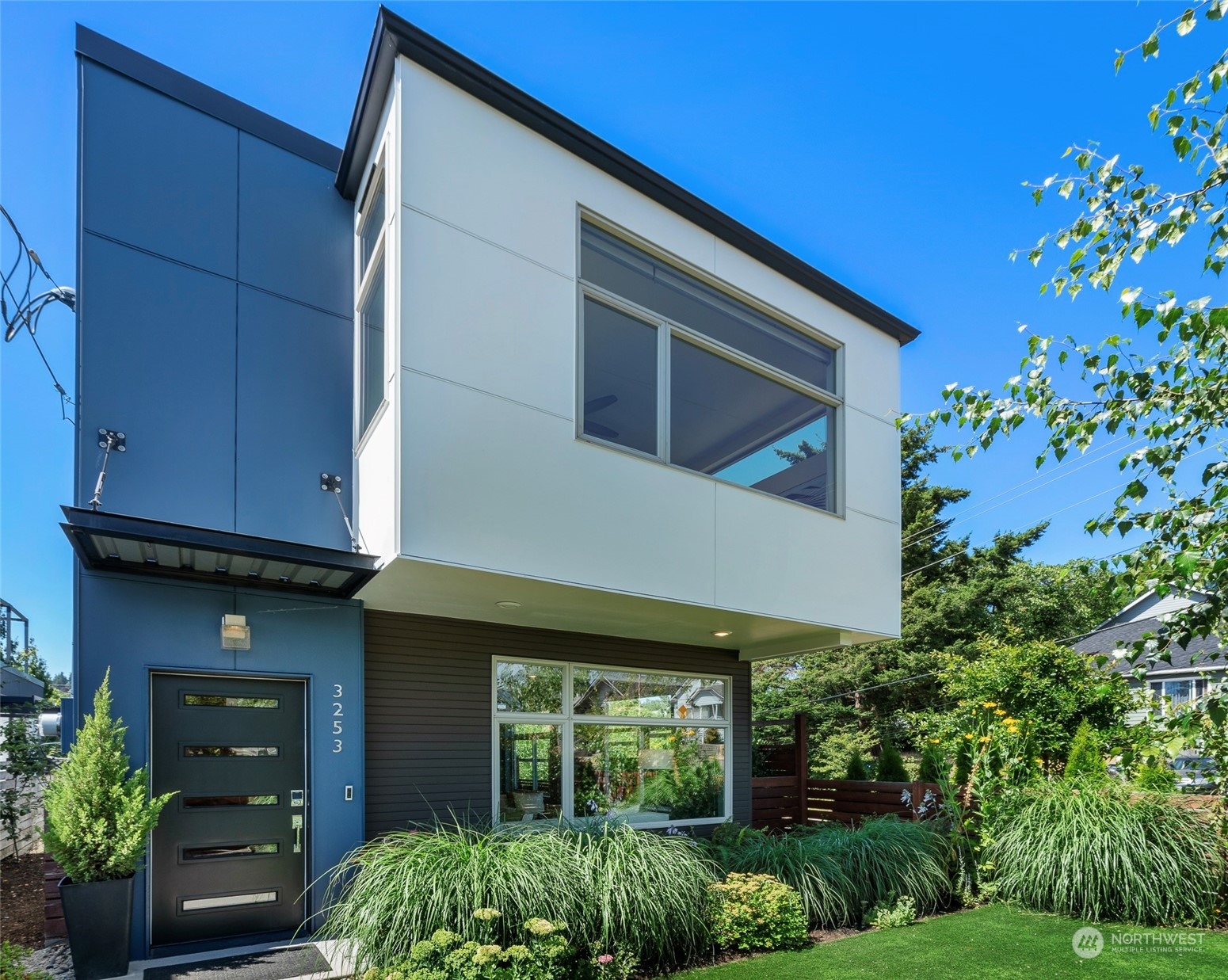 Details for 3253 Mcclintock Avenue S, Seattle, WA 98144