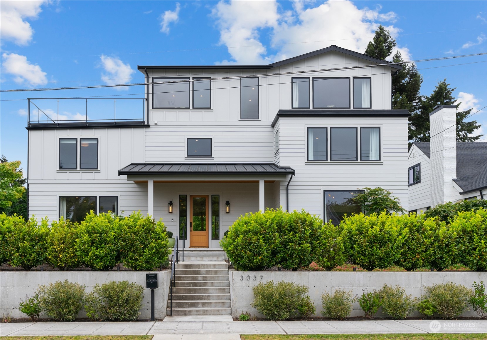 Details for 3037 27th Ave W, Seattle, WA 98199