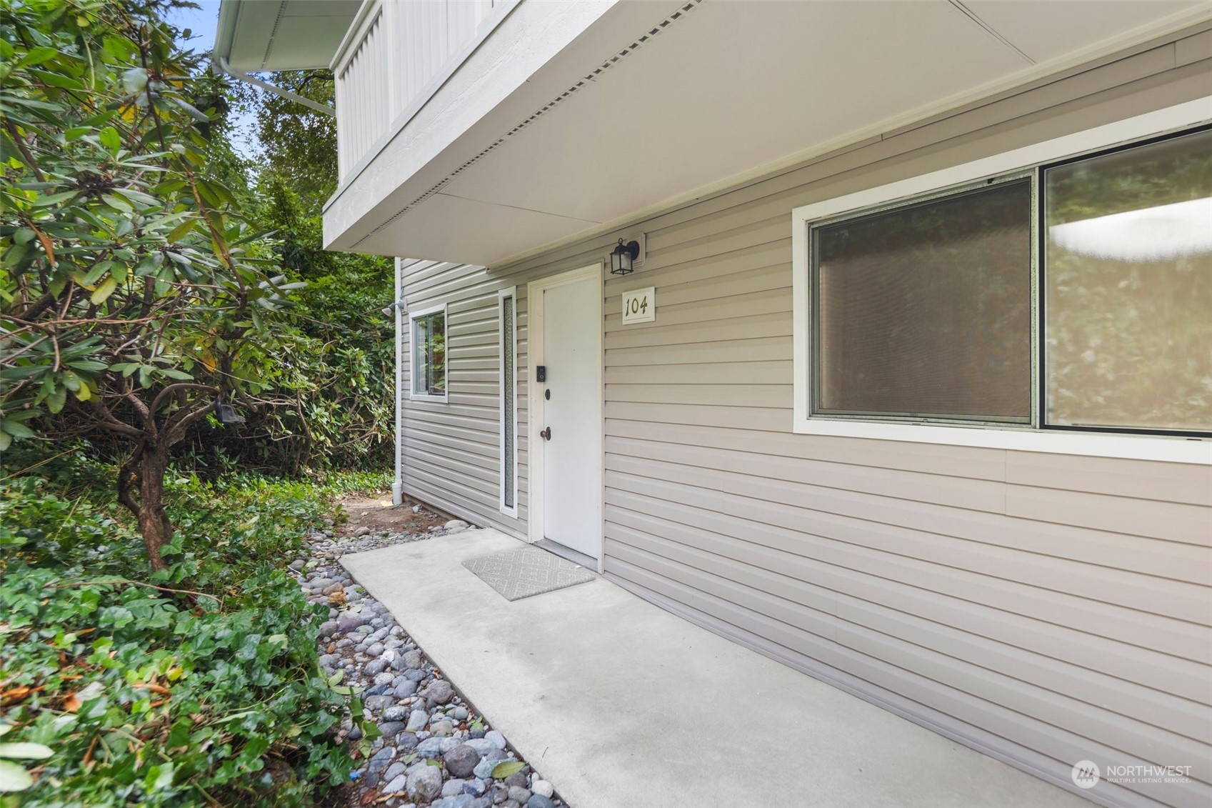 Details for 14475 40th Street E104, Bellevue, WA 98007