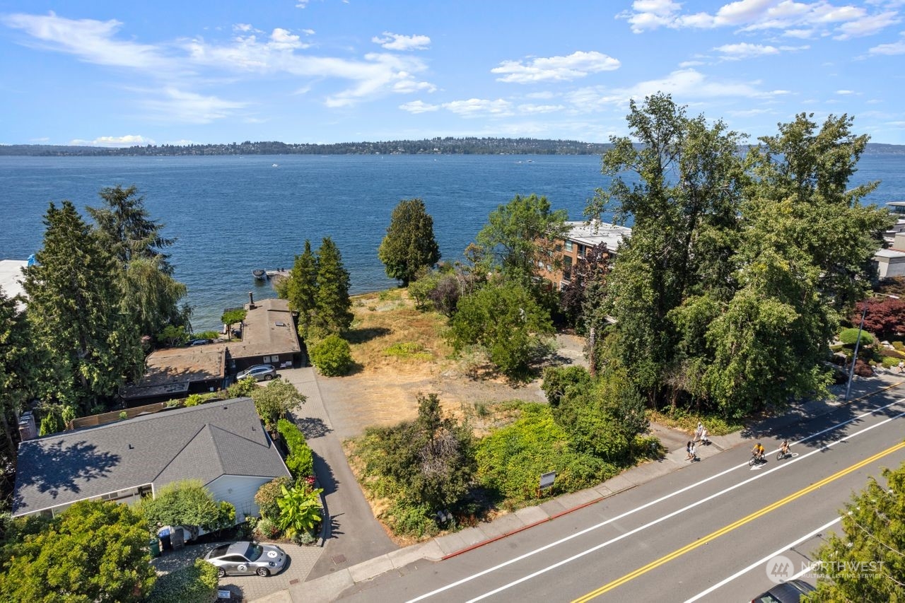 Image 20 of 28 For 6211 Lake Washington Boulevard Ne